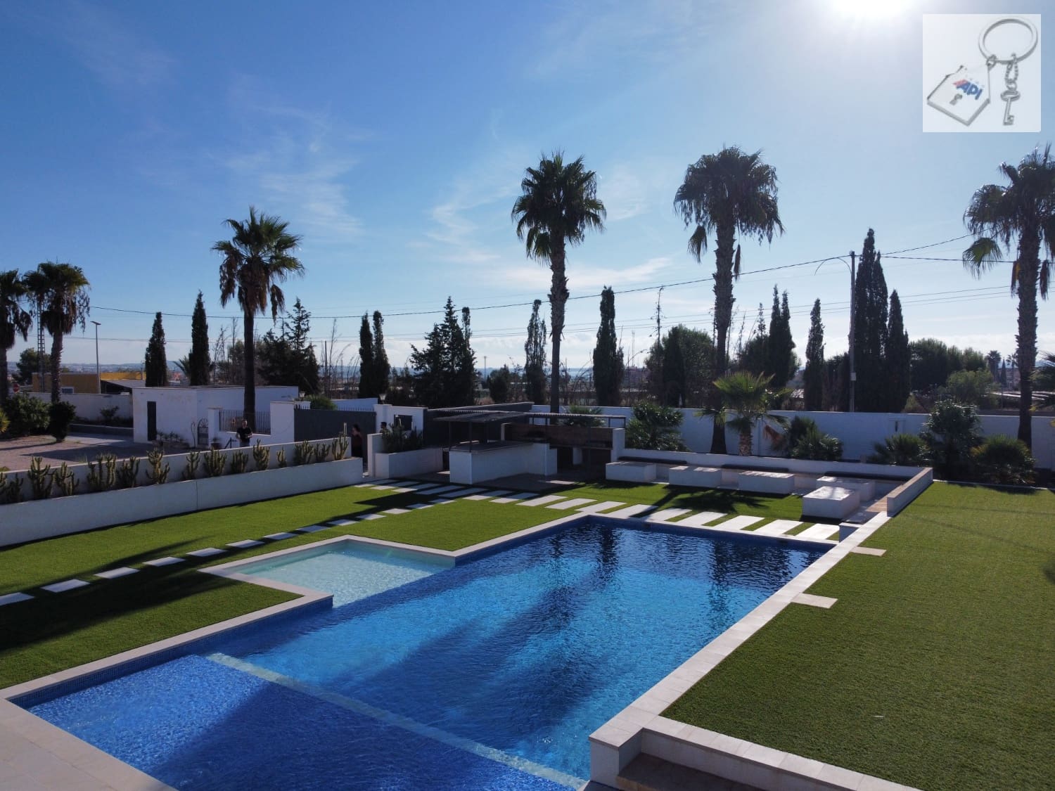 8 chambre Finca/Maison de Campagne à vendre à Los Montesinos avec piscine - 1 250 000 € (Ref: 10123387)