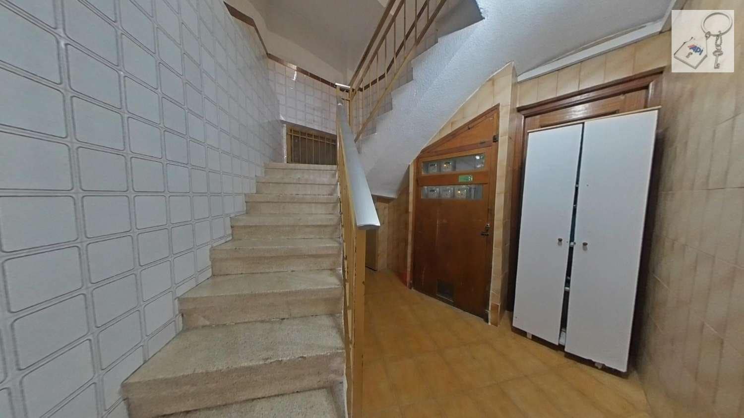 3 soverom Leilighet til salgs i Elche / Elx - € 70 000 (Ref: 10127645)