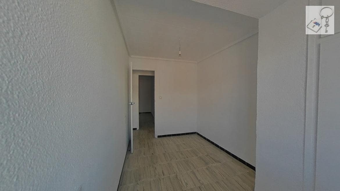 4 soverom Leilighet til salgs i Elche / Elx - € 81 600 (Ref: 10127646)