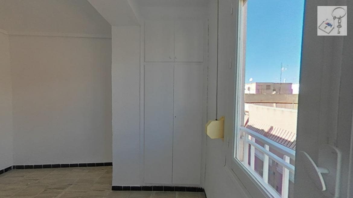 4 soverom Leilighet til salgs i Elche / Elx - € 81 600 (Ref: 10127646)