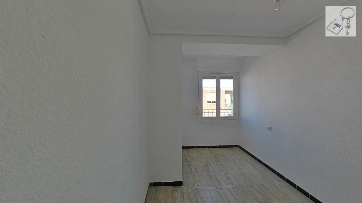 4 soverom Leilighet til salgs i Elche / Elx - € 81 600 (Ref: 10127646)
