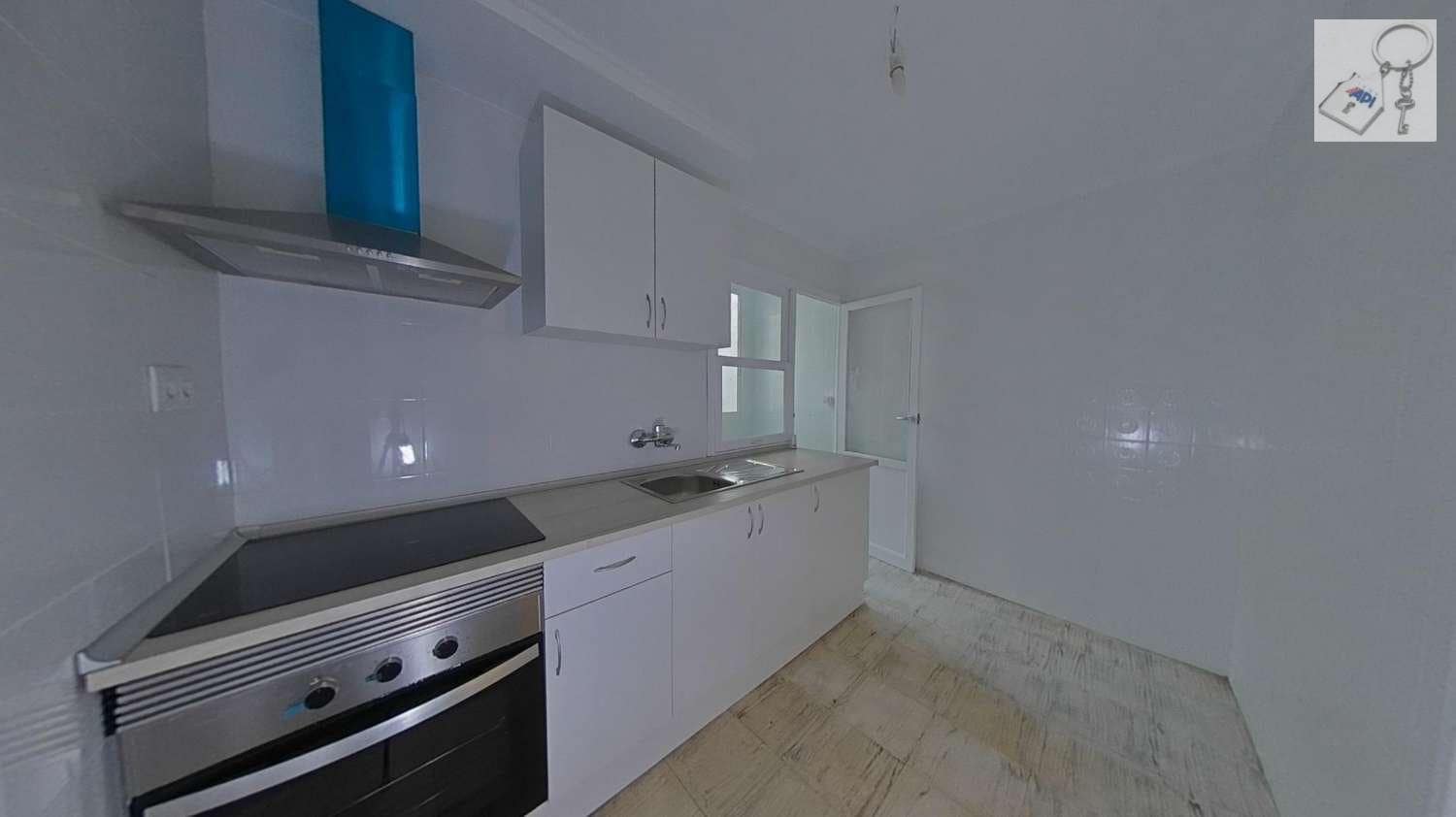 4 soverom Leilighet til salgs i Elche / Elx - € 81 600 (Ref: 10127646)