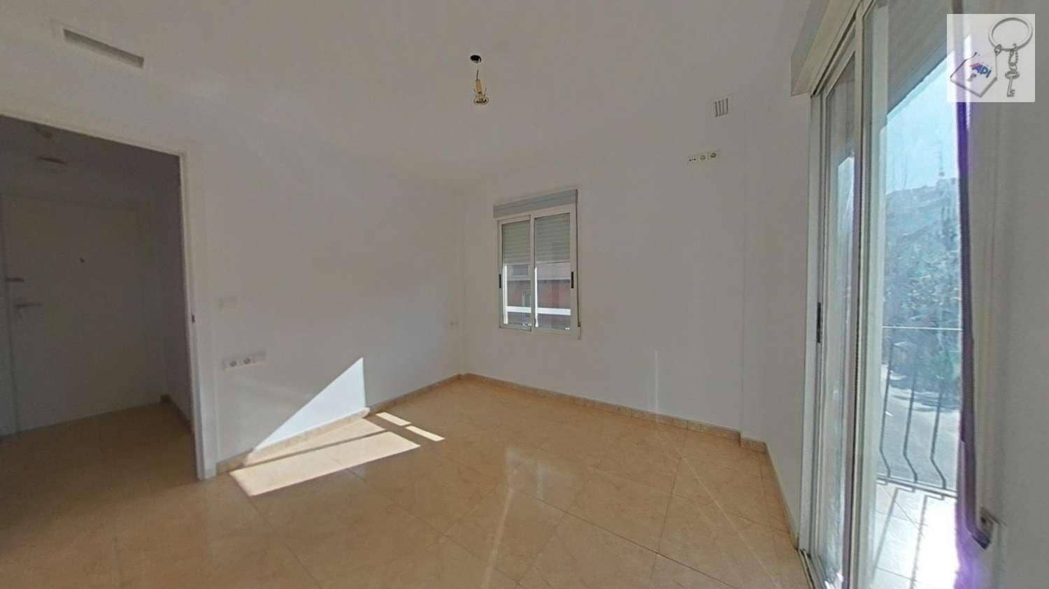 3 slaapkamer Appartement te koop in Elche / Elx - € 101.100 (Ref: 10127648)