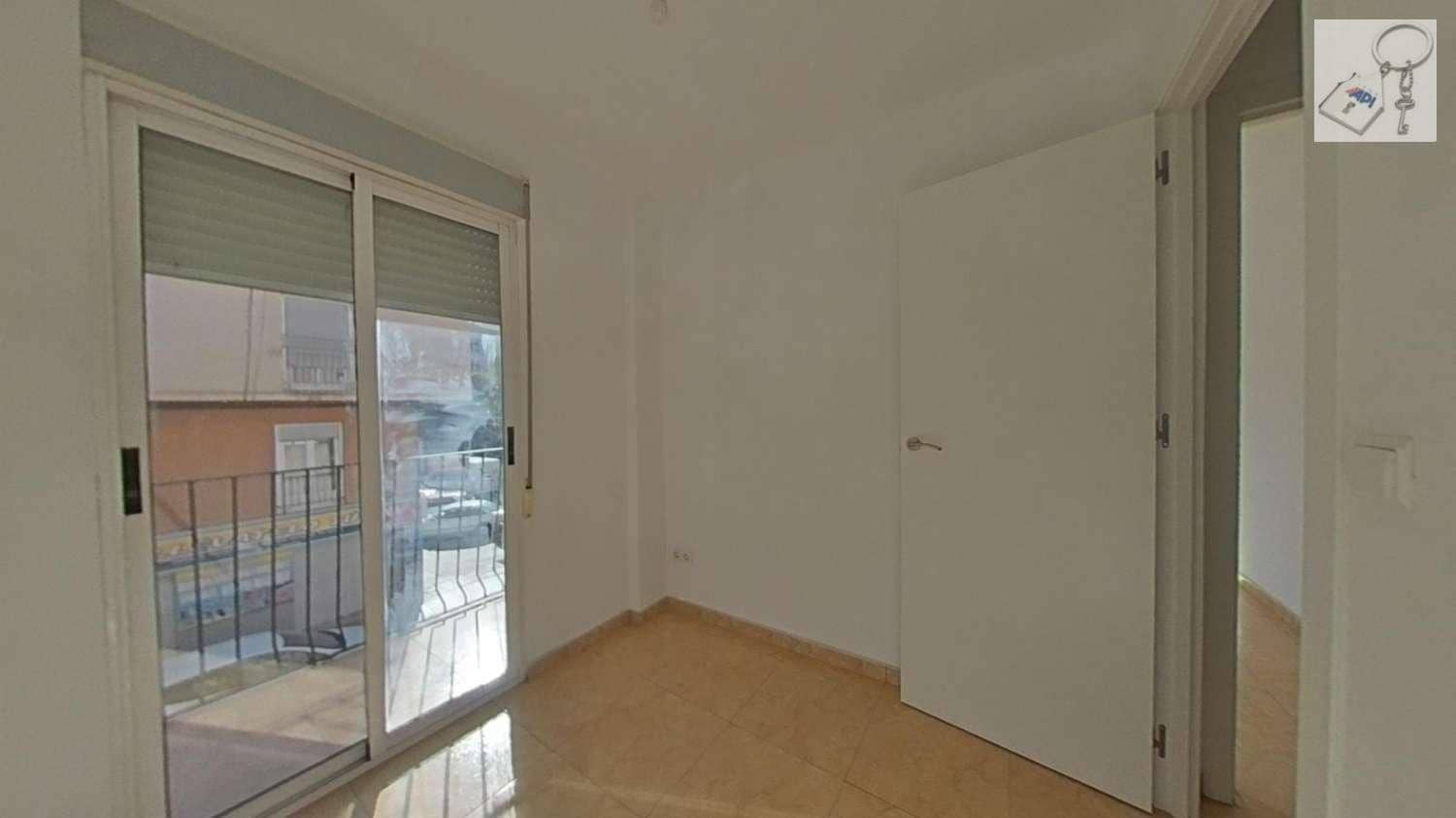 3 slaapkamer Appartement te koop in Elche / Elx - € 101.100 (Ref: 10127648)