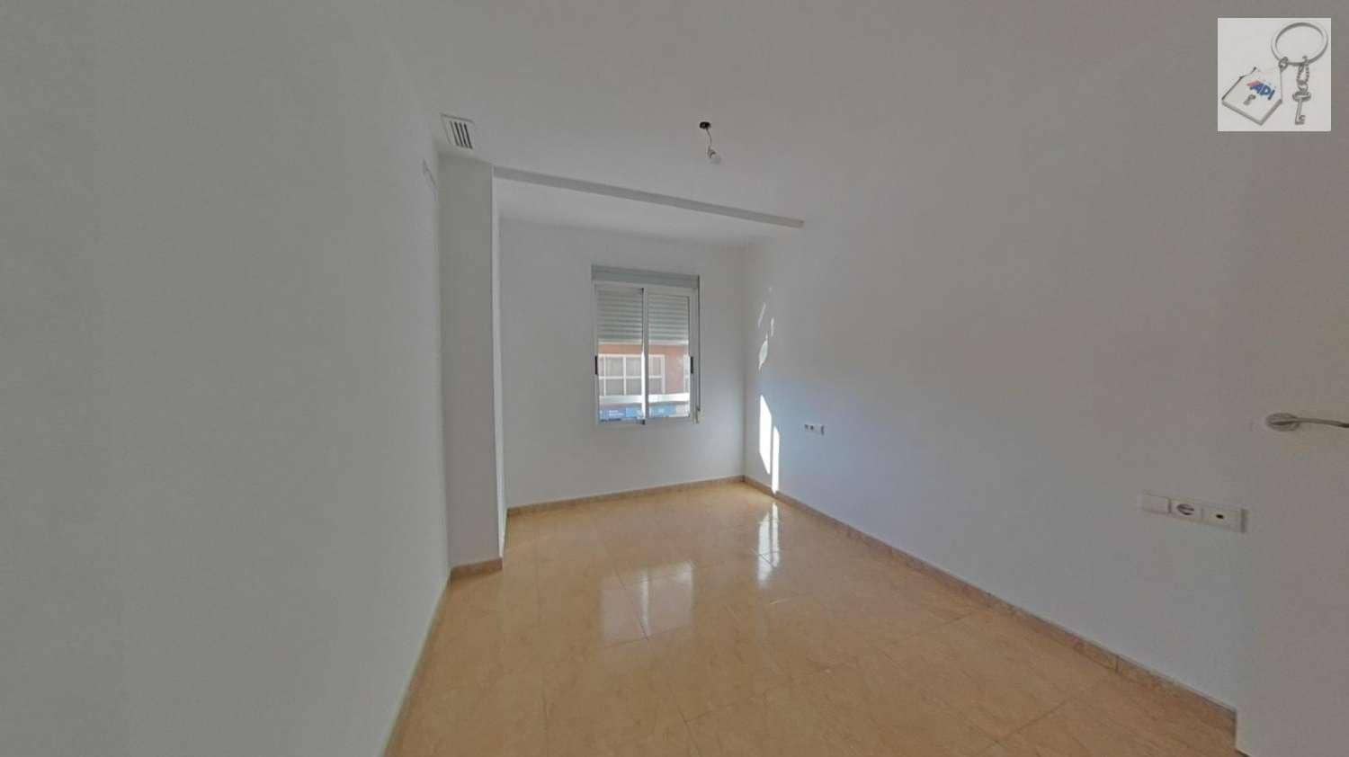 3 slaapkamer Appartement te koop in Elche / Elx - € 101.100 (Ref: 10127648)