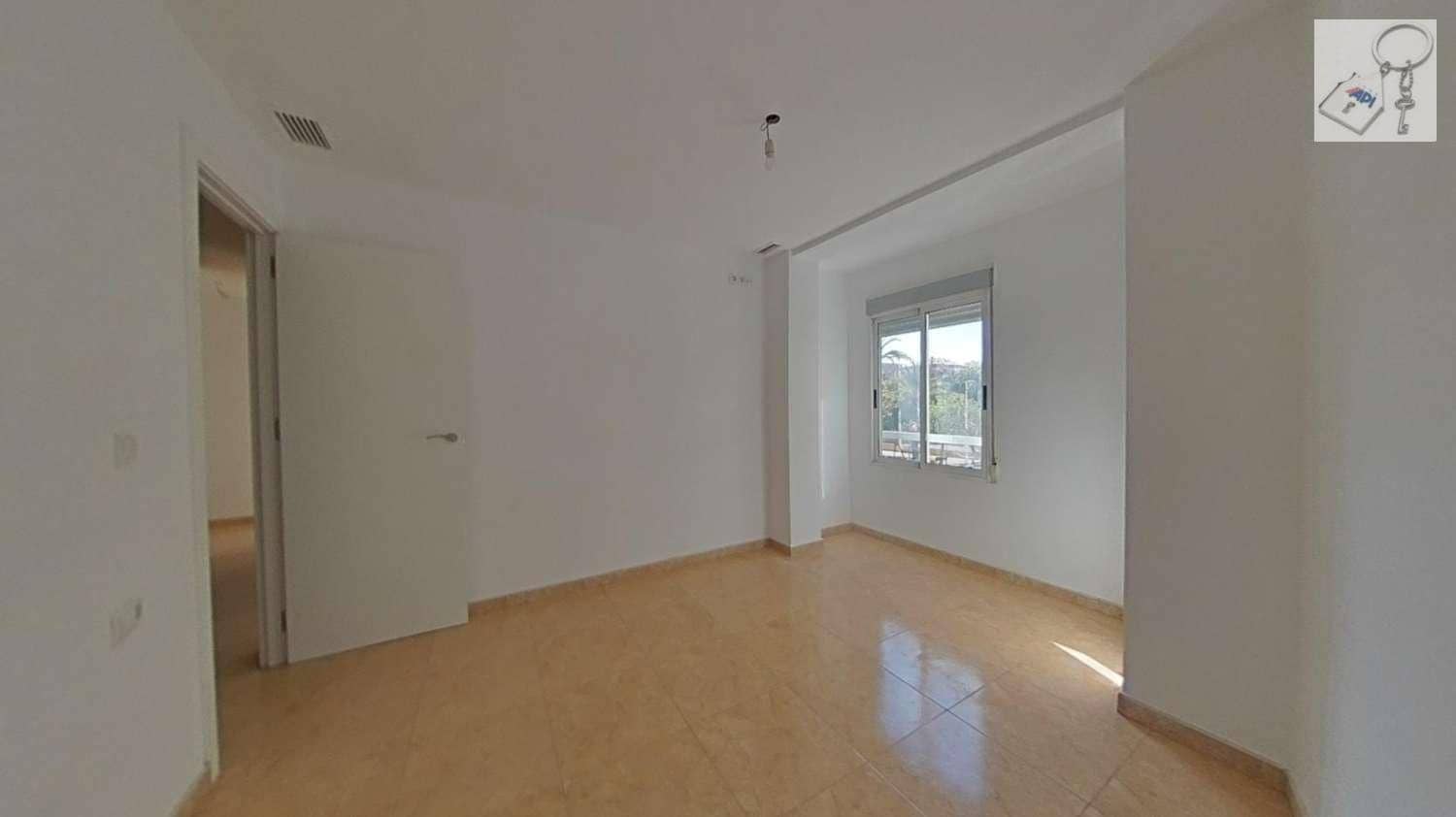 3 slaapkamer Appartement te koop in Elche / Elx - € 101.100 (Ref: 10127648)