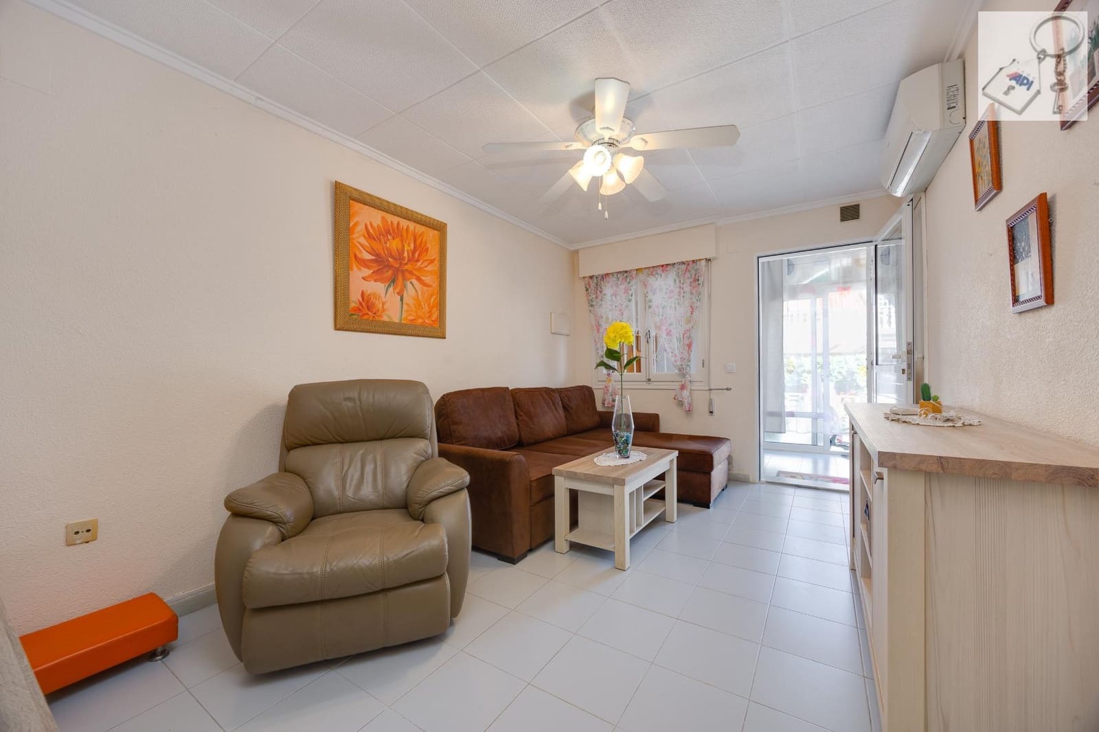 2 makuuhuone Bungalow myytävänä paikassa Torrevieja - 115 000 € (Ref: 10127649)