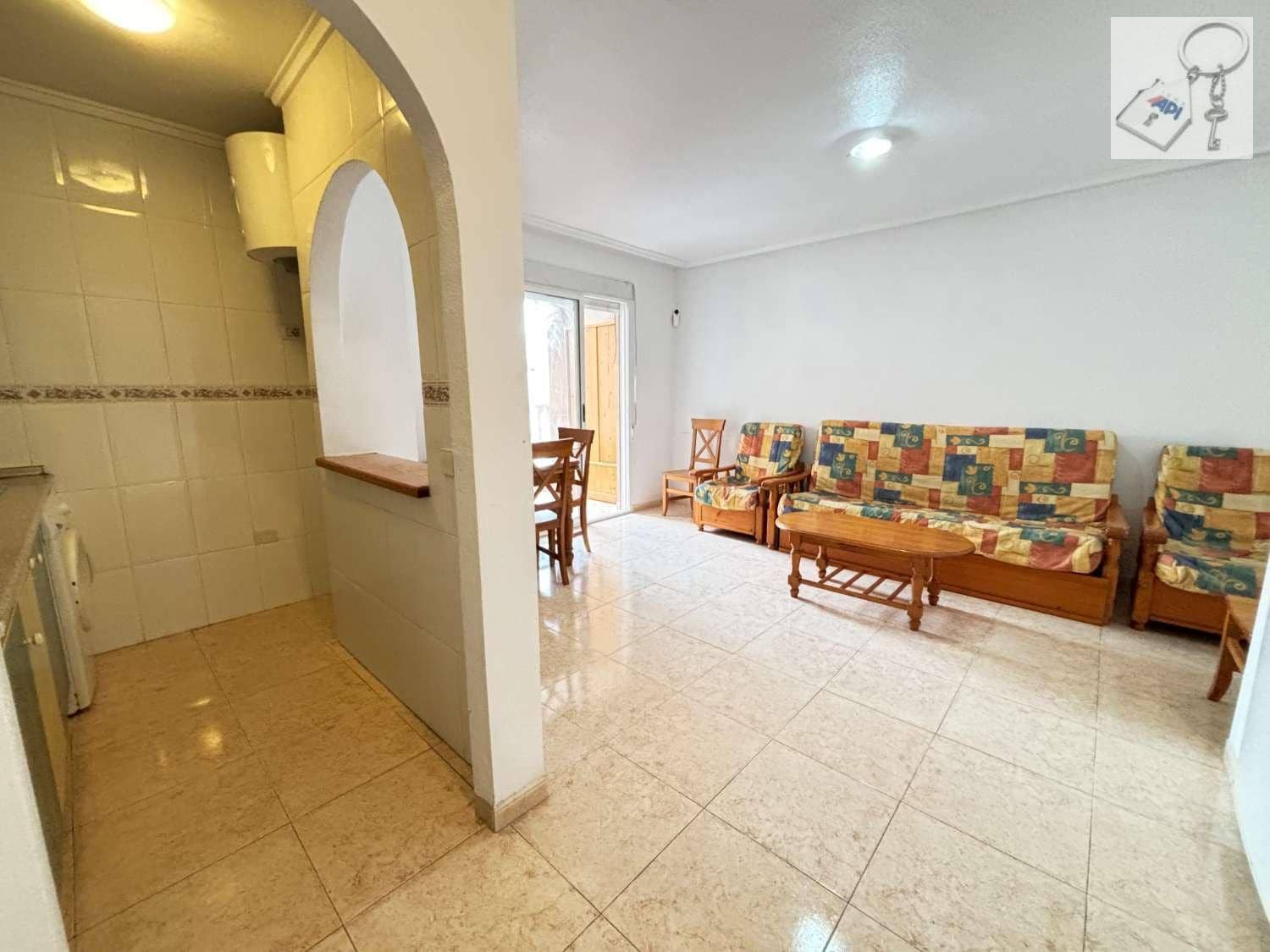1 camera da letto Appartamento sulla Spiaggia in vendita in Torrevieja con piscina - 124.000 € (Rif: 10127650)