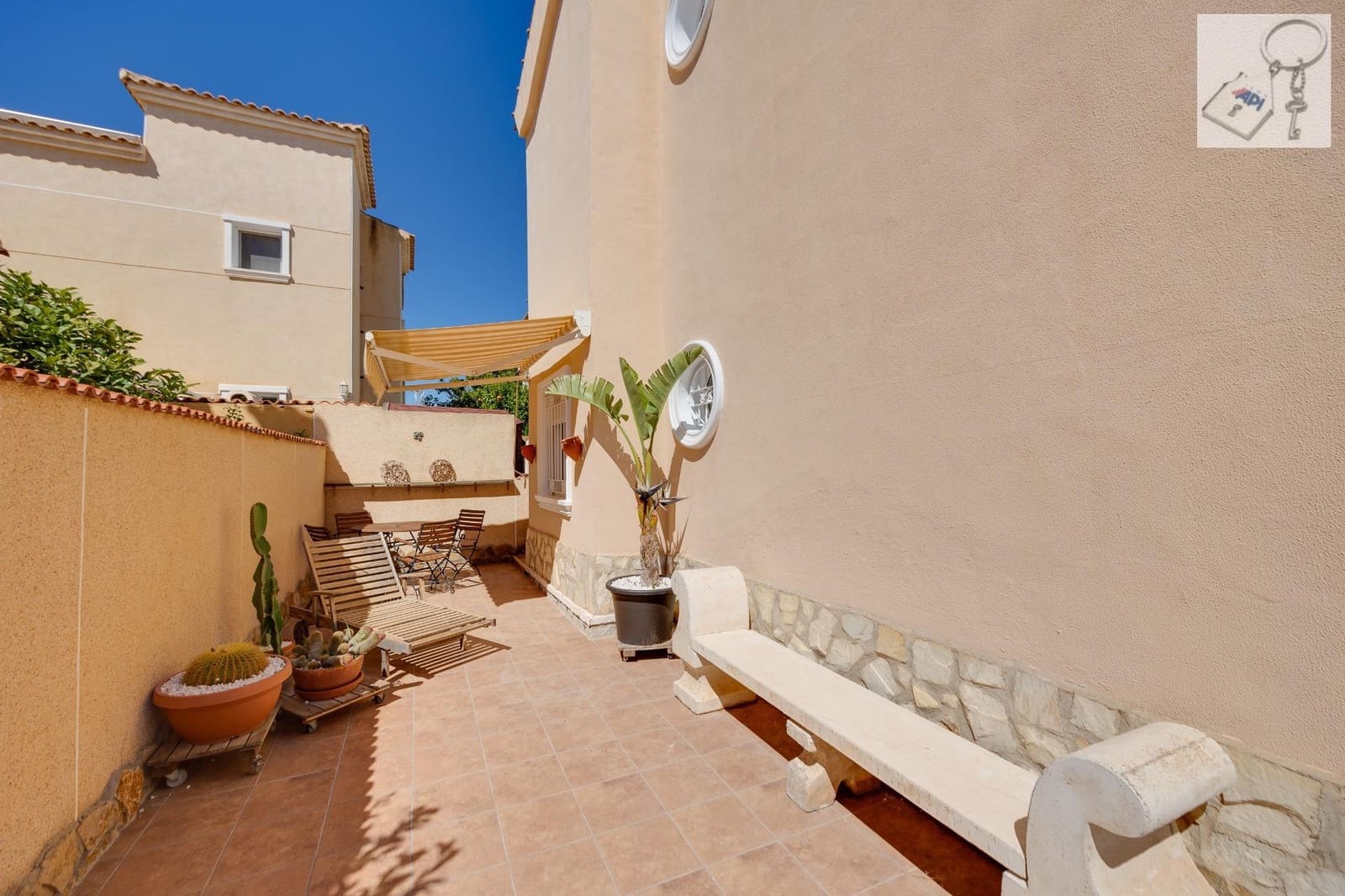 3 bedroom Villa for sale in Orihuela with pool - € 229,000 (Ref: 10127652)