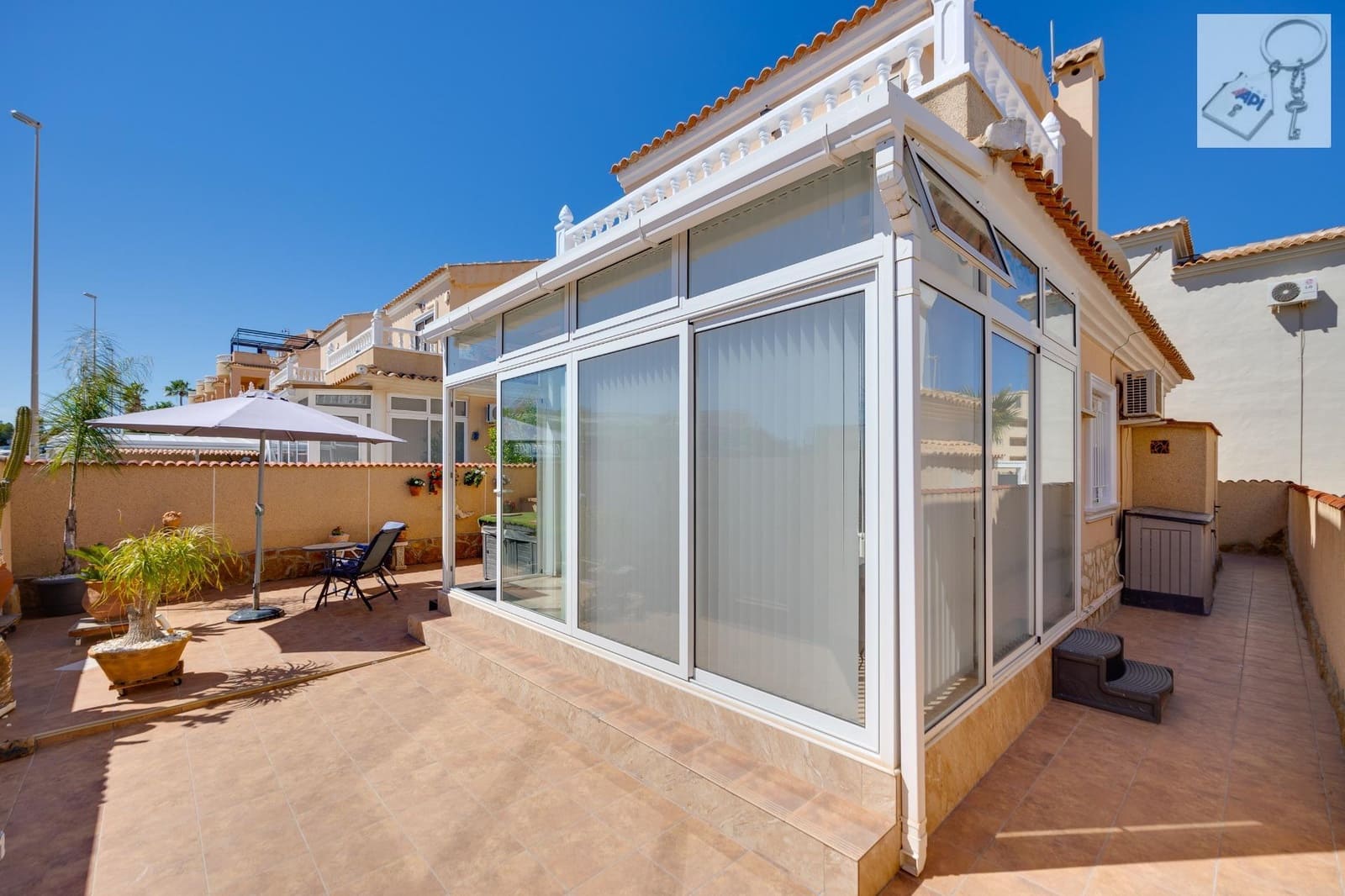 3 bedroom Villa for sale in Orihuela with pool - € 229,000 (Ref: 10127652)