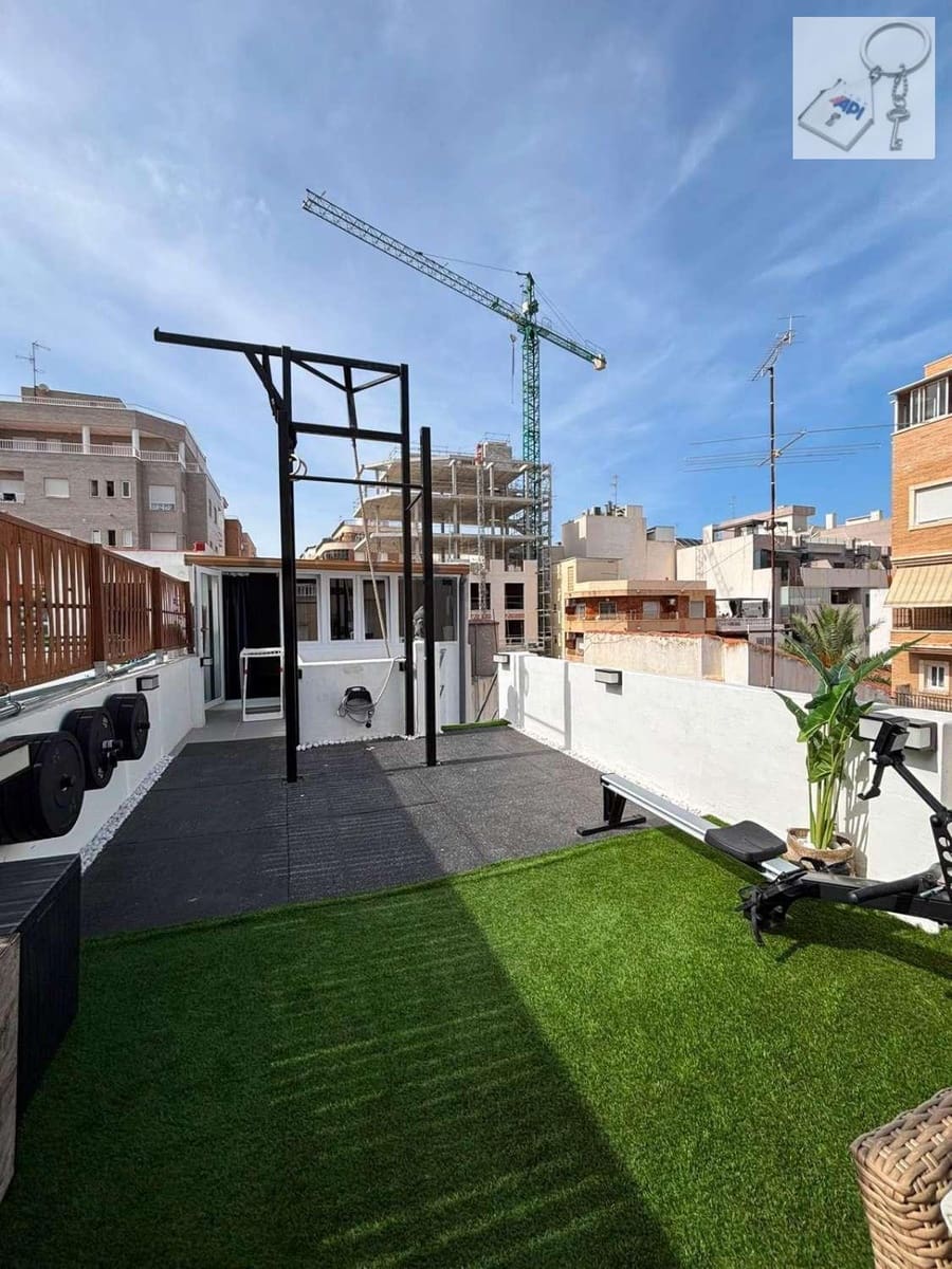 4 Zimmer Haus zu verkaufen in Torrevieja - 299.992 € (Ref: 10139091)