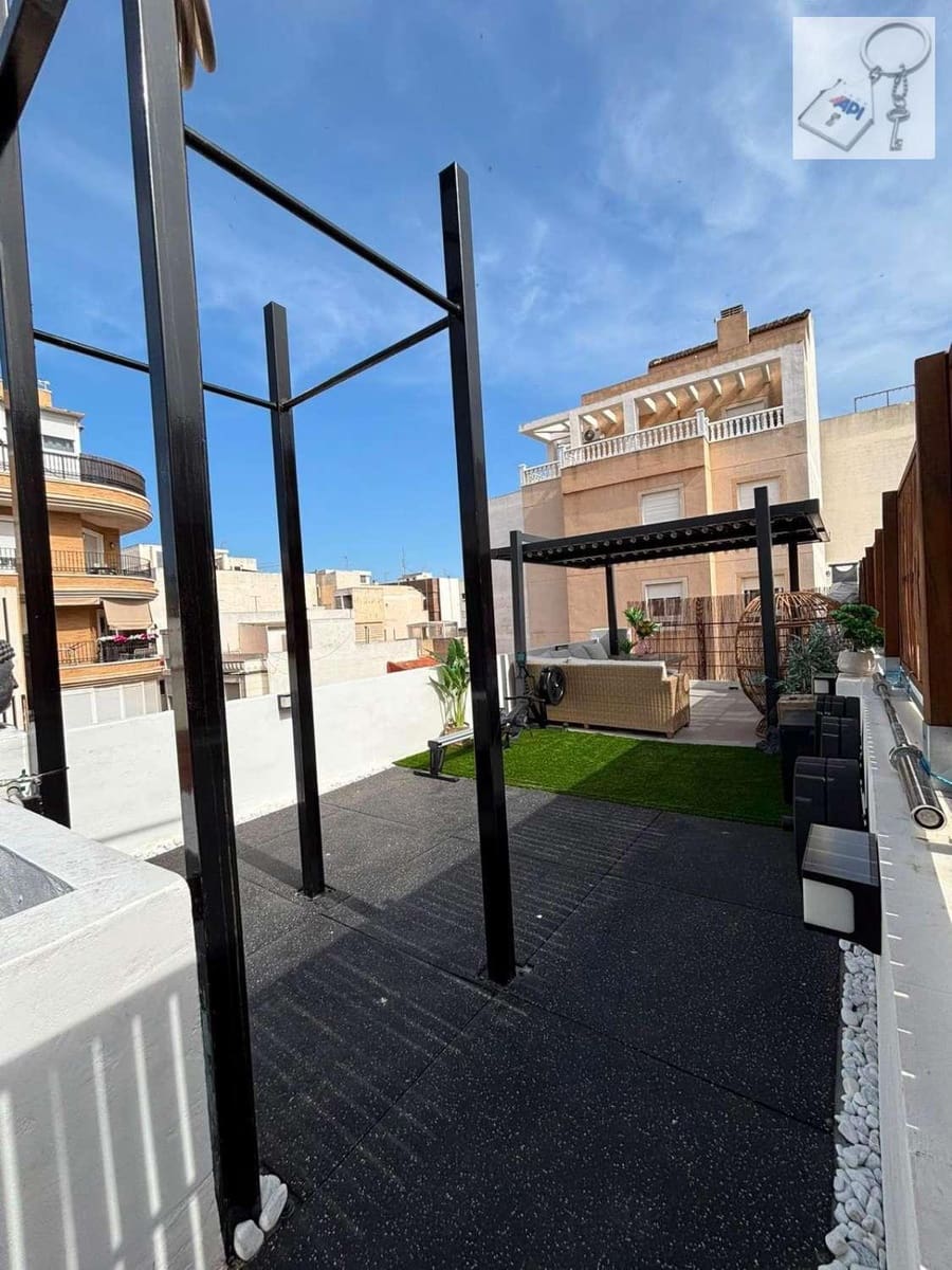 4 Zimmer Haus zu verkaufen in Torrevieja - 299.992 € (Ref: 10139091)