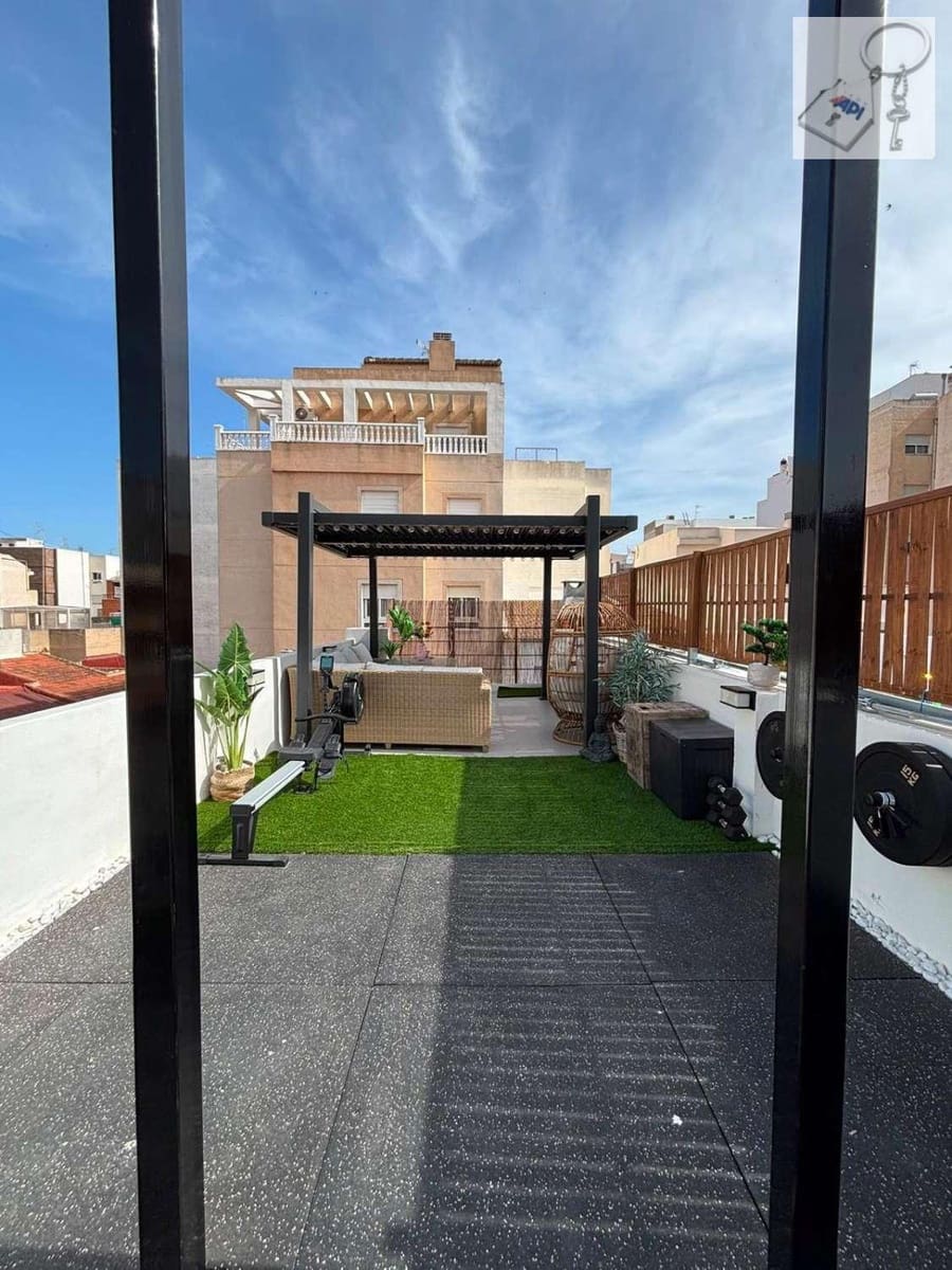 4 Zimmer Haus zu verkaufen in Torrevieja - 299.992 € (Ref: 10139091)