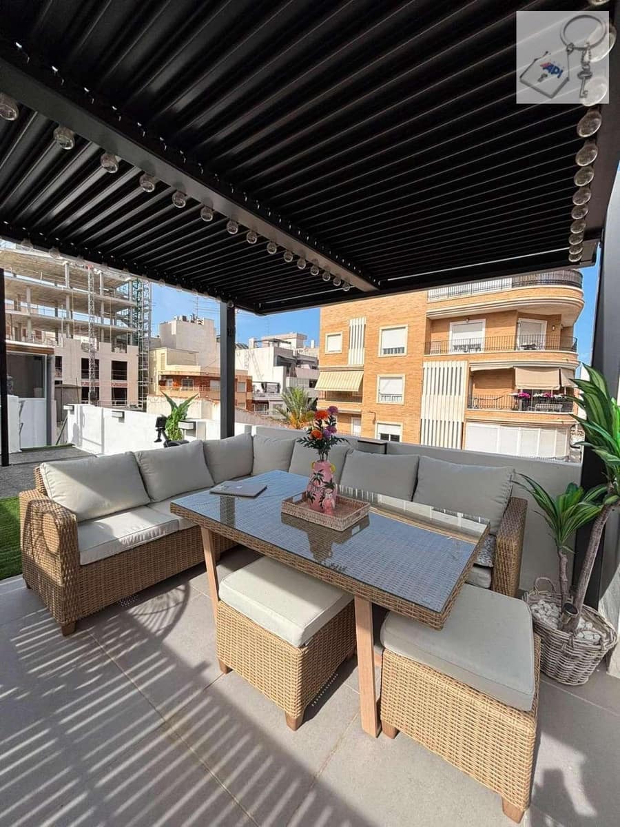 4 Zimmer Haus zu verkaufen in Torrevieja - 299.992 € (Ref: 10139091)