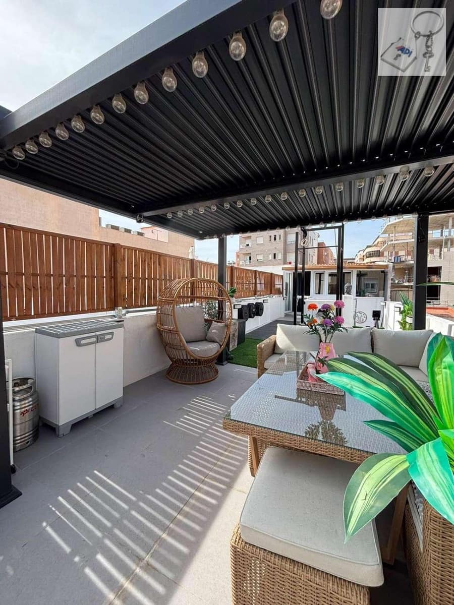 4 Zimmer Haus zu verkaufen in Torrevieja - 299.992 € (Ref: 10139091)