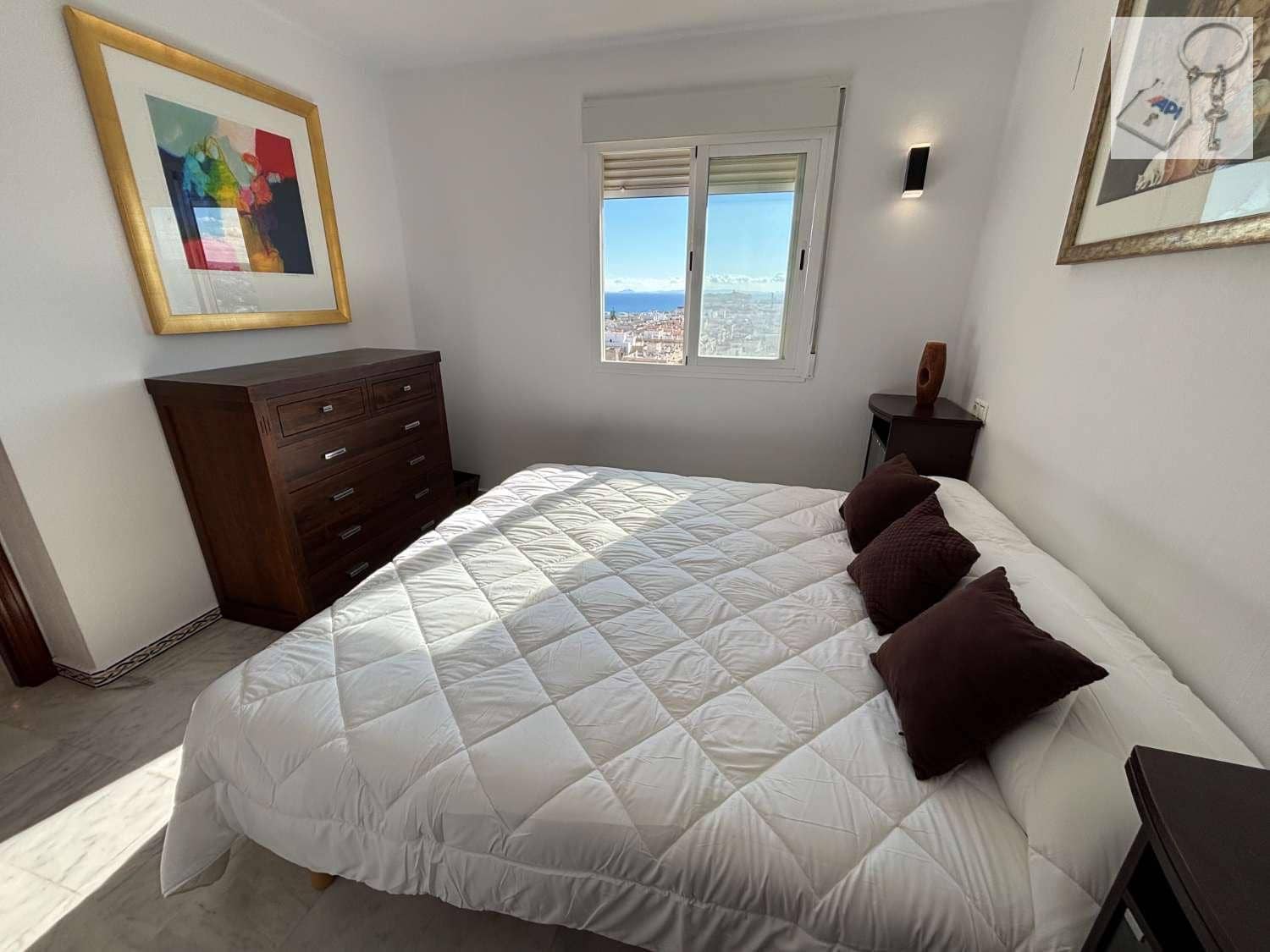 2 bedroom Flat for rent in Torrevieja with pool garage - € 1,400 (Ref: 10157196)