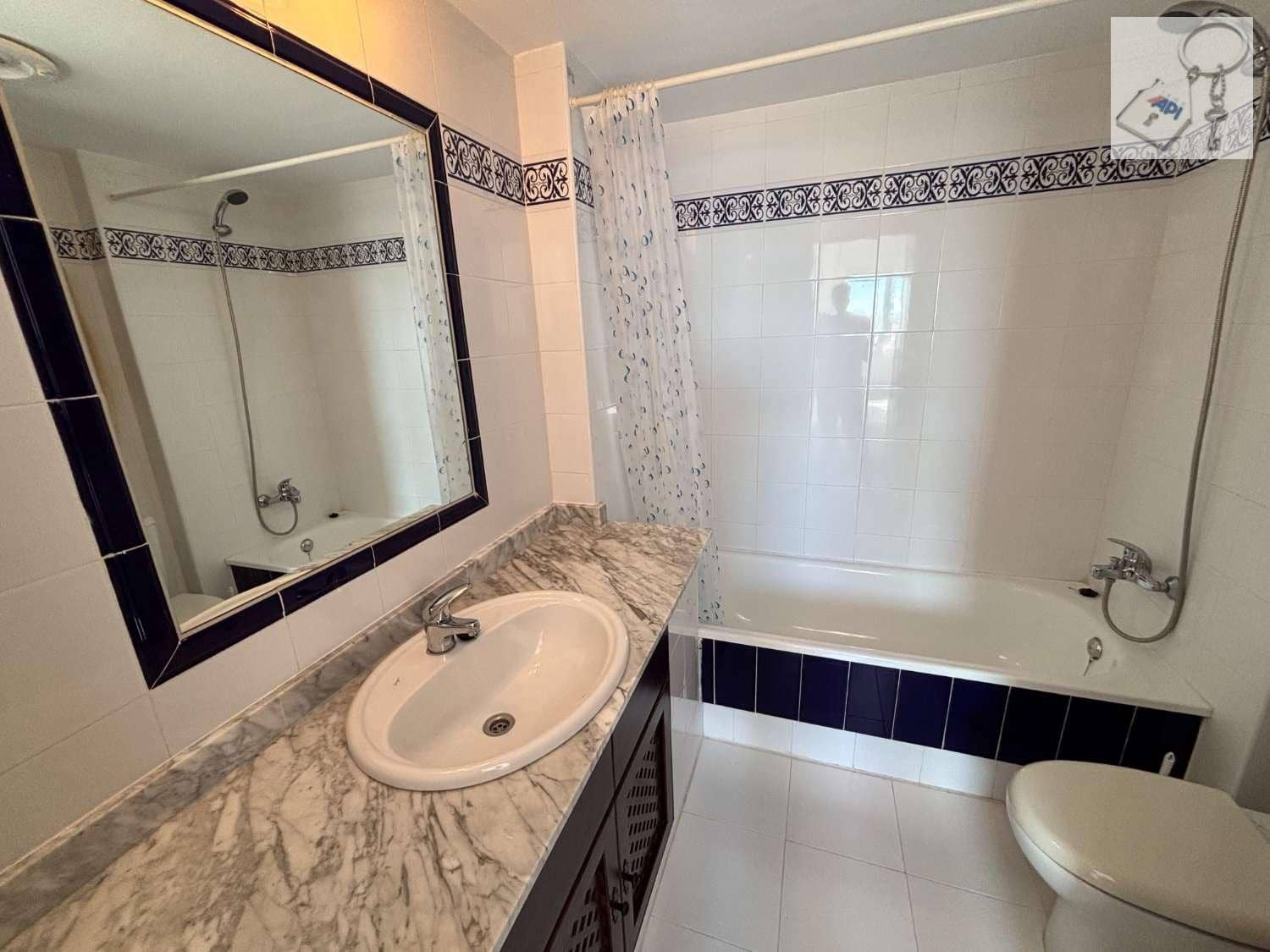 2 bedroom Flat for rent in Torrevieja with pool garage - € 1,400 (Ref: 10157196)