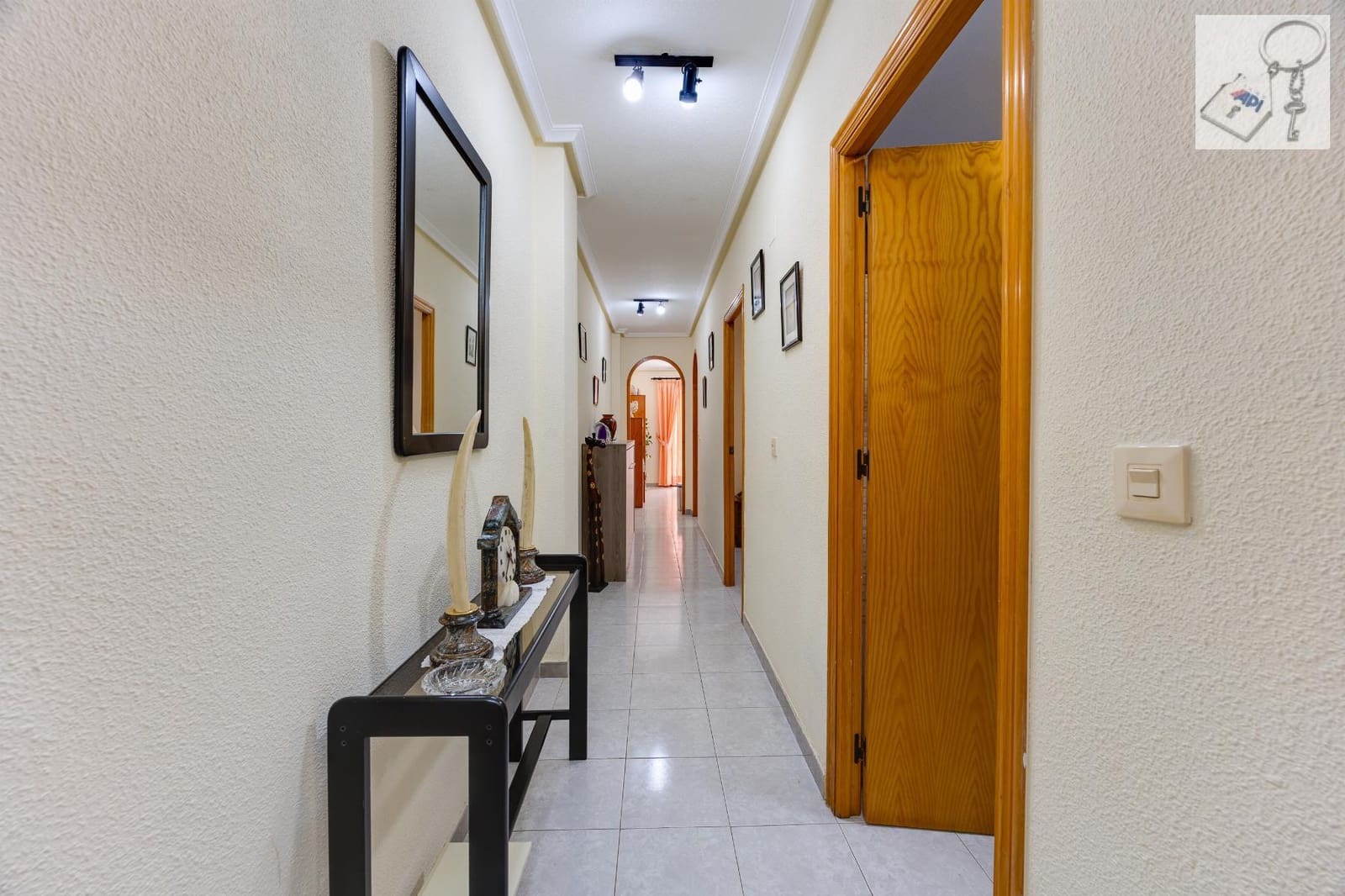 1 chambre Appartement à vendre à Torrevieja avec piscine - 129 990 € (Ref: 10170505)