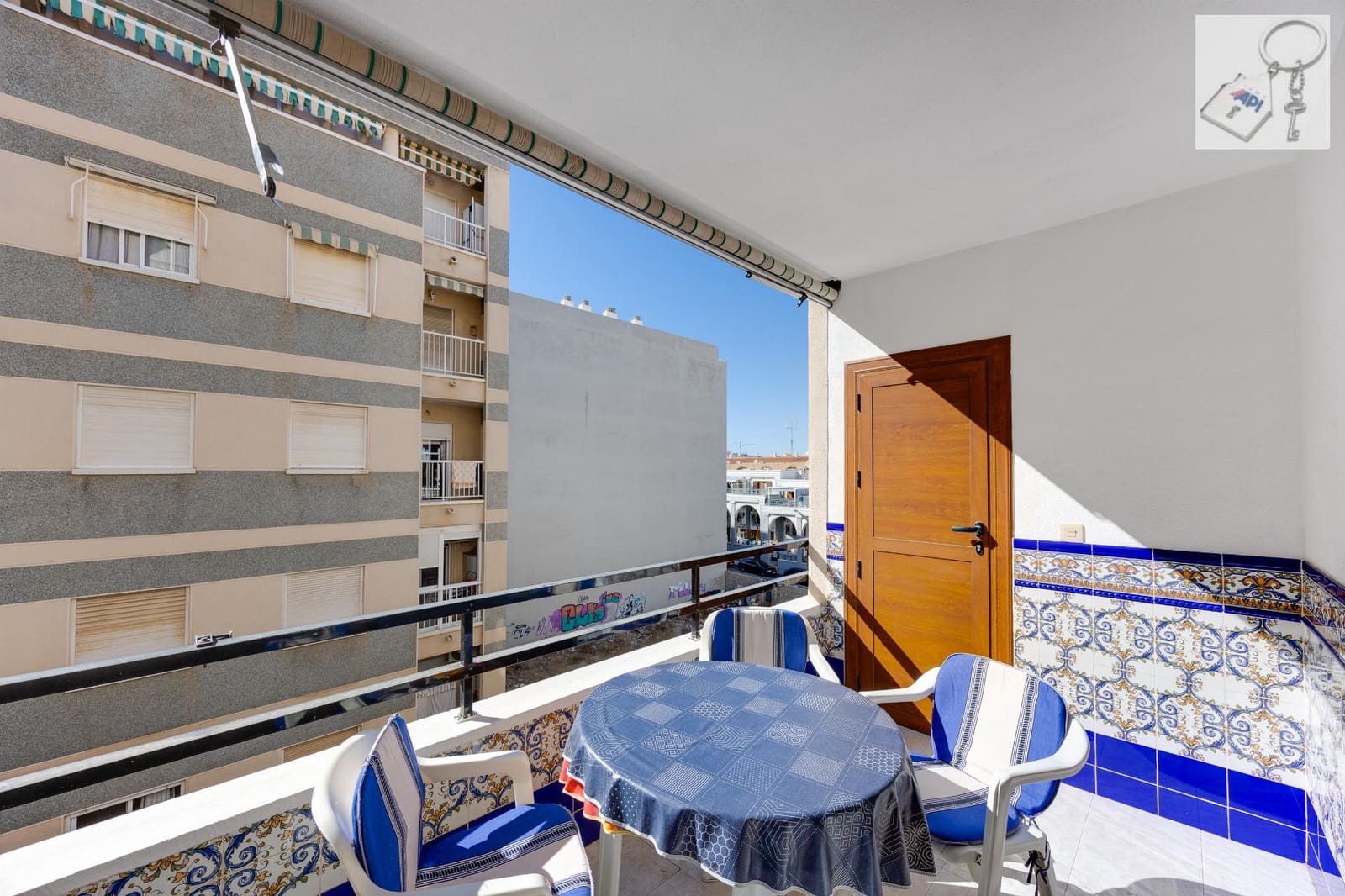 1 chambre Appartement à vendre à Torrevieja avec piscine - 129 990 € (Ref: 10170505)