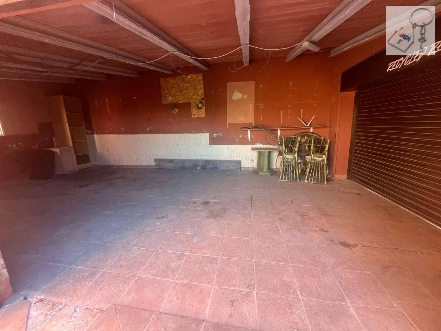 3 soveværelse Villa til salg i Torrevieja med swimmingpool garage - € 429.000 (Ref: 10174882)