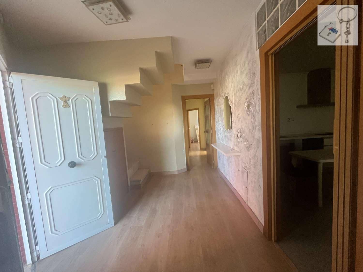 3 soveværelse Villa til salg i Torrevieja med swimmingpool garage - € 429.000 (Ref: 10174882)