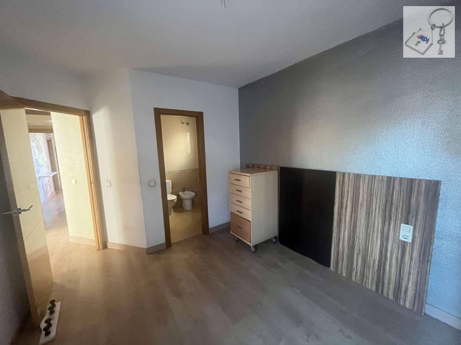 3 soveværelse Villa til salg i Torrevieja med swimmingpool garage - € 429.000 (Ref: 10174882)