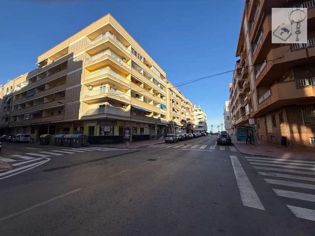 2 bedroom Beach Apartment for sale in Playa del Cura, Torrevieja - € 147,900 (Ref: 10176324)