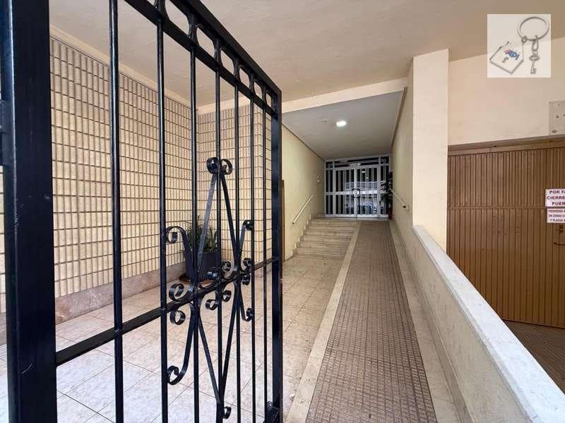 2 slaapkamer Strandappartement te koop in Torrevieja - € 147.900 (Ref: 10176324)
