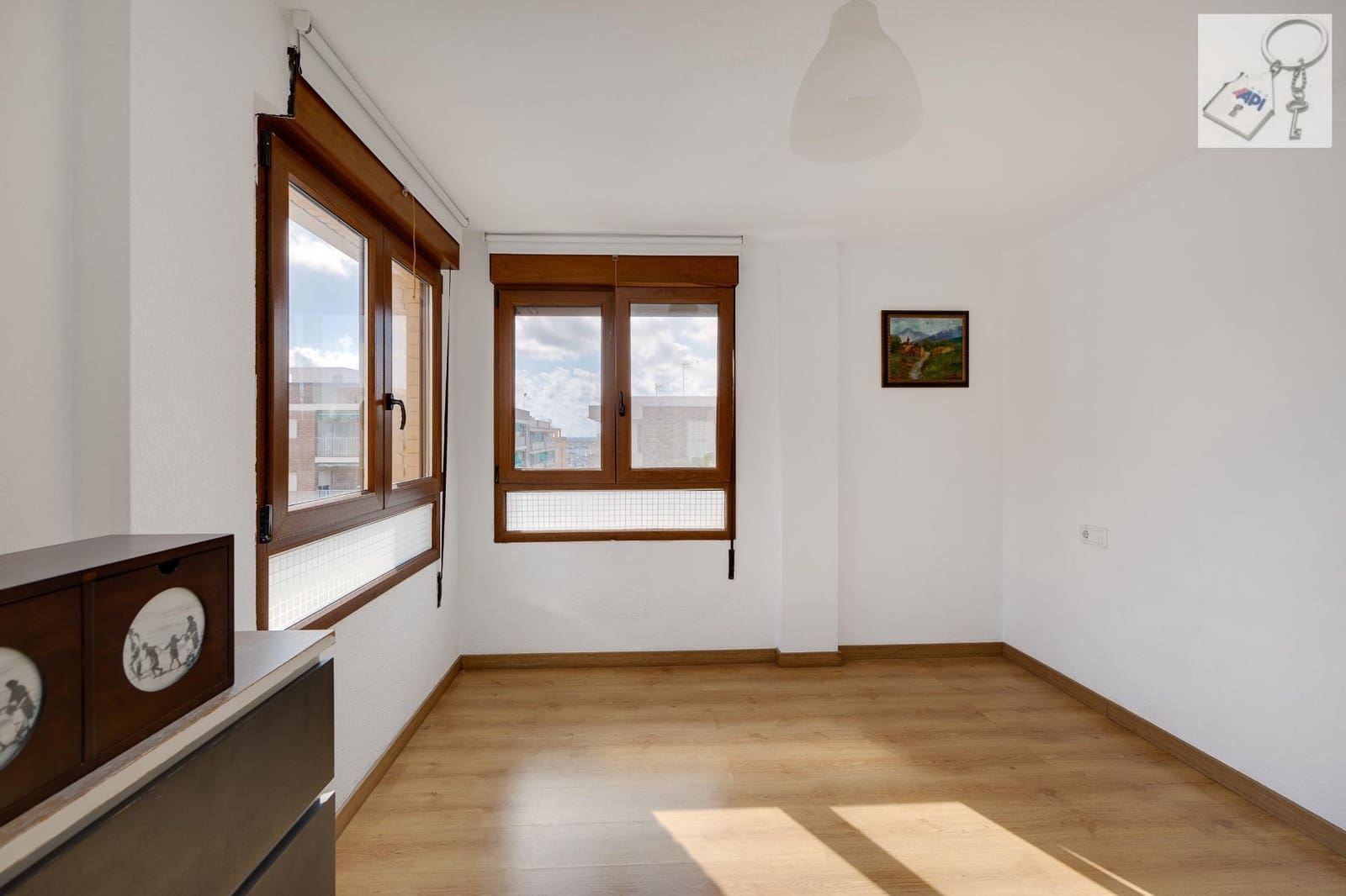 3 bedroom Penthouse for sale in Torrevieja - € 160,000 (Ref: 3104678)