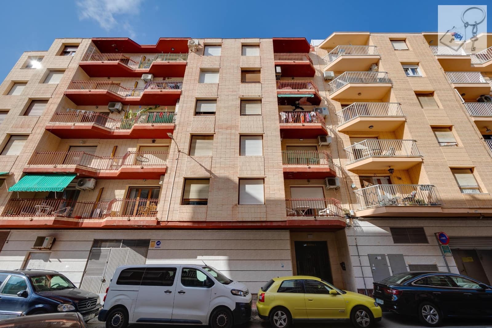 3 bedroom Penthouse for sale in Torrevieja - € 160,000 (Ref: 3104678)