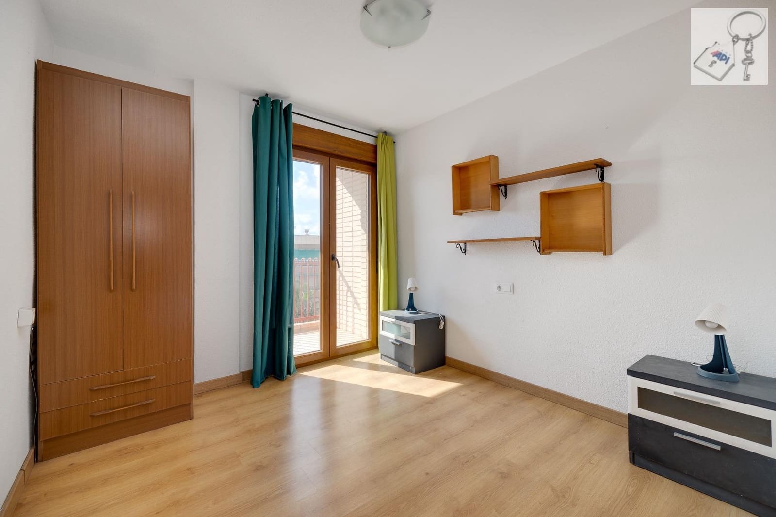 3 bedroom Penthouse for sale in Torrevieja - € 160,000 (Ref: 3104678)