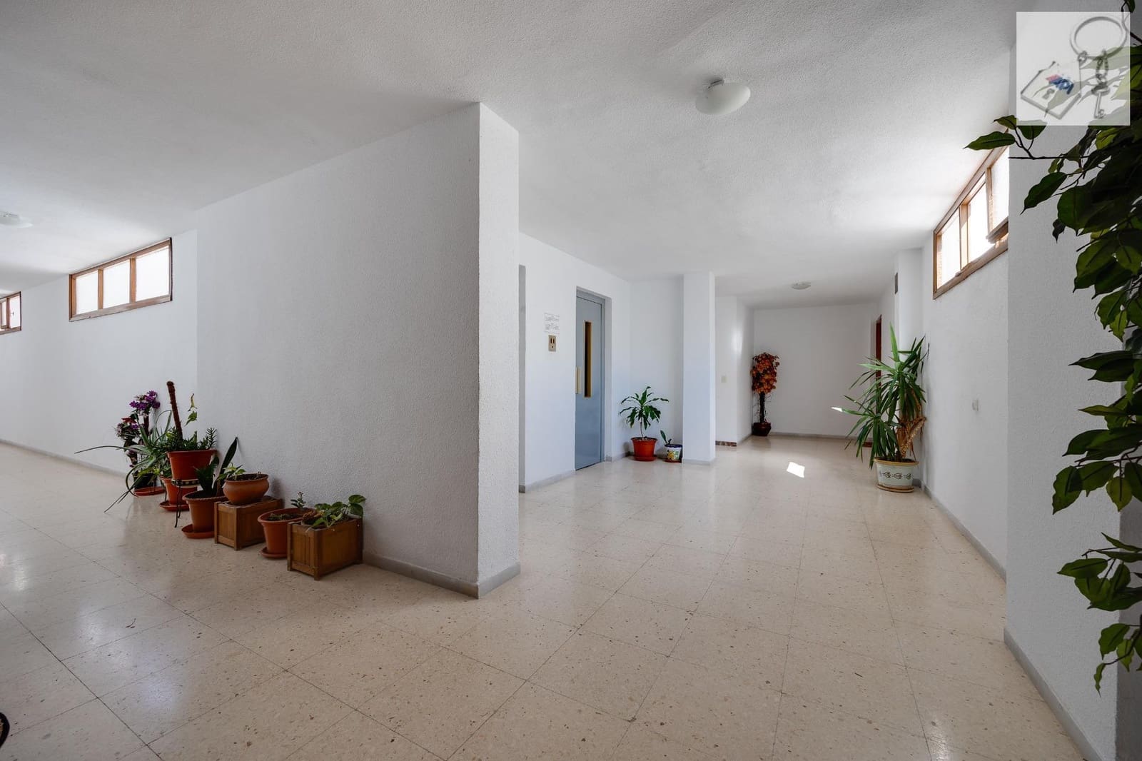 3 bedroom Penthouse for sale in Torrevieja - € 160,000 (Ref: 3104678)