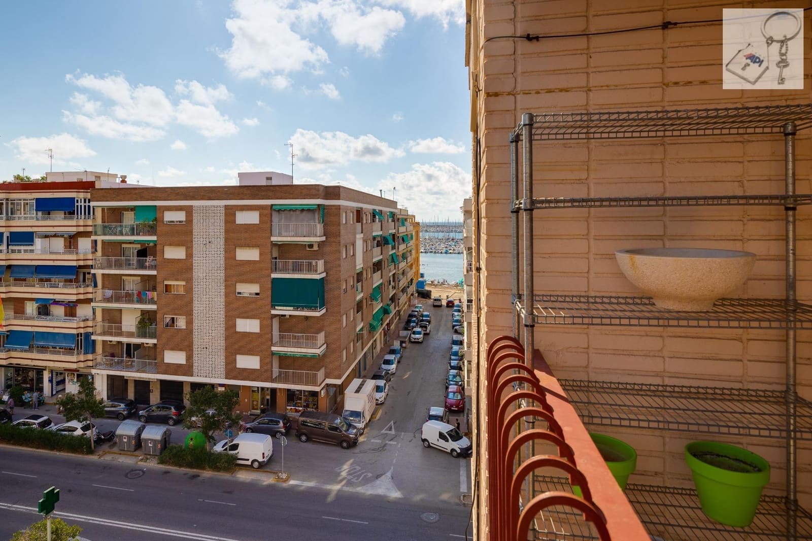 3 bedroom Penthouse for sale in Torrevieja - € 160,000 (Ref: 3104678)