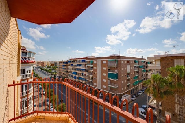 3 bedroom Penthouse for sale in Torrevieja - € 160,000 (Ref: 3104678)