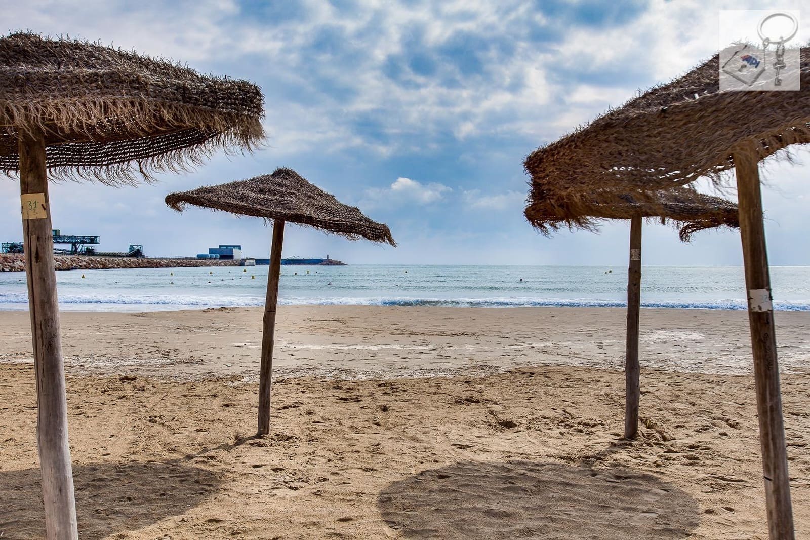 3 bedroom Penthouse for sale in Torrevieja - € 160,000 (Ref: 3104678)