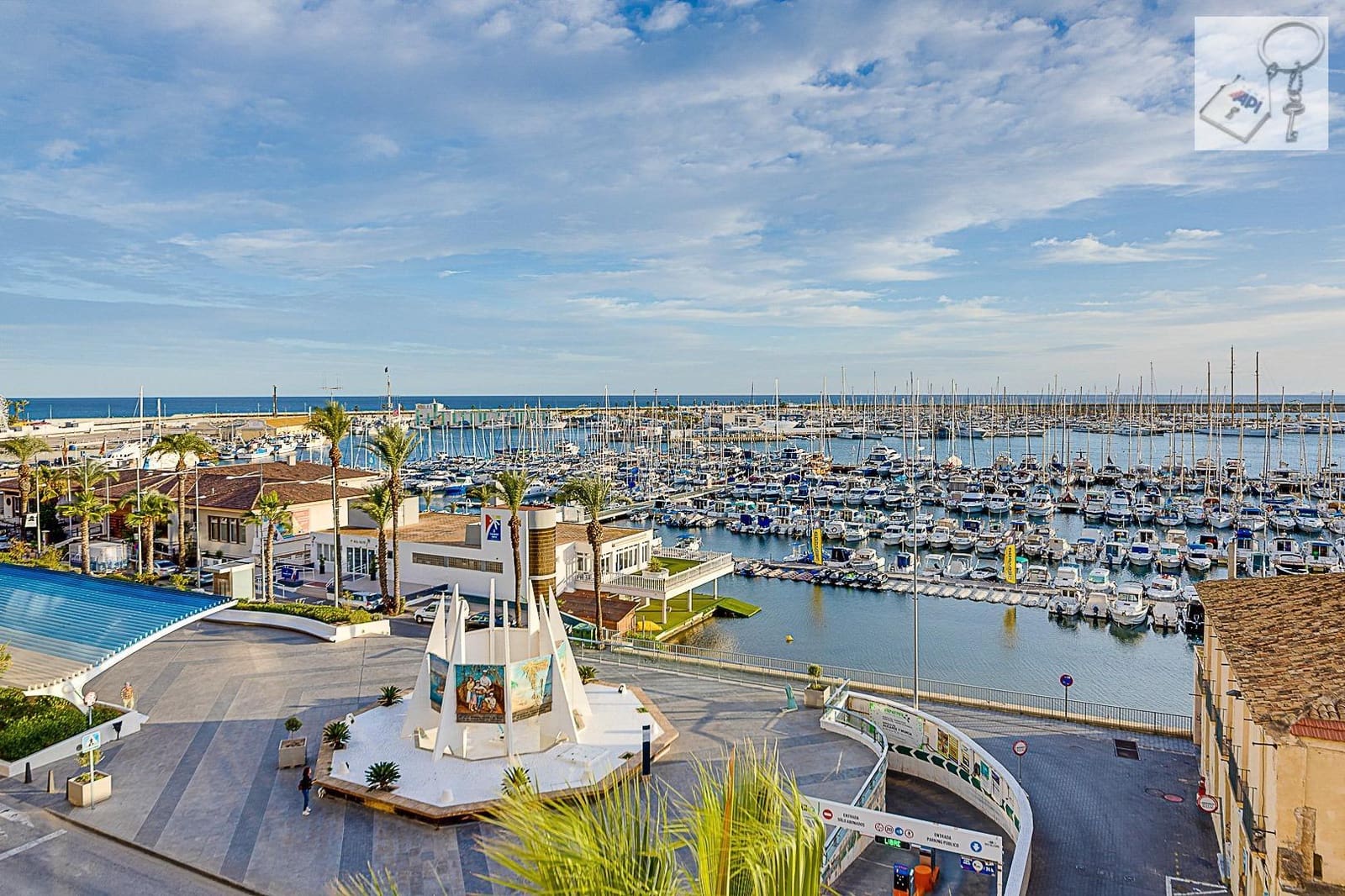 3 bedroom Penthouse for sale in Torrevieja - € 160,000 (Ref: 3104678)