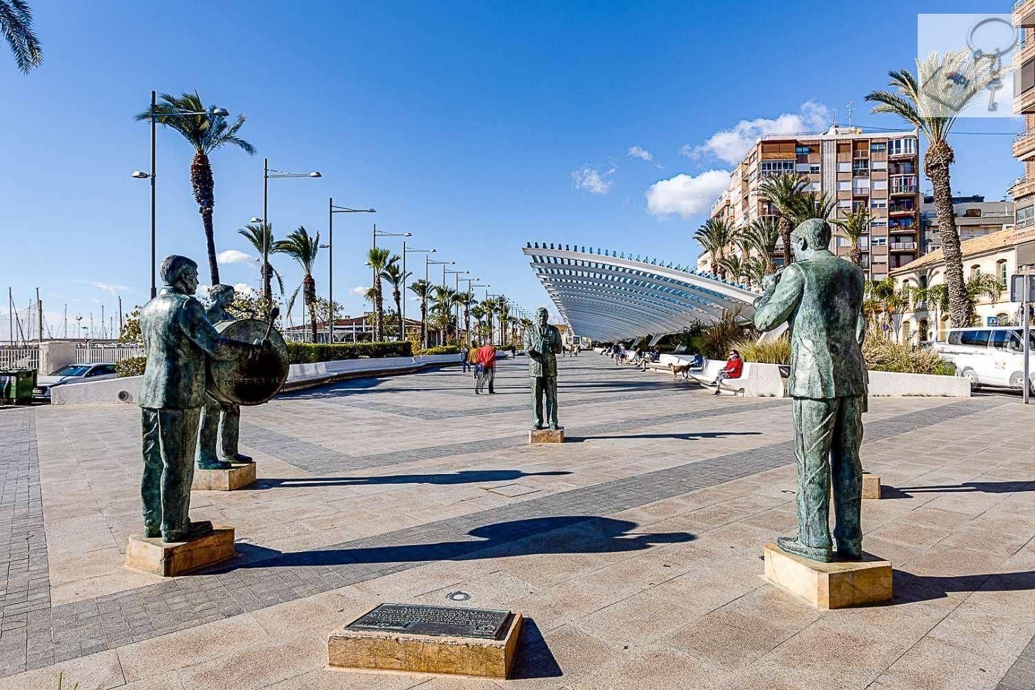 5 sovrum Lägenhet till salu i Torrevieja - 269 000 € (Ref: 7948694)