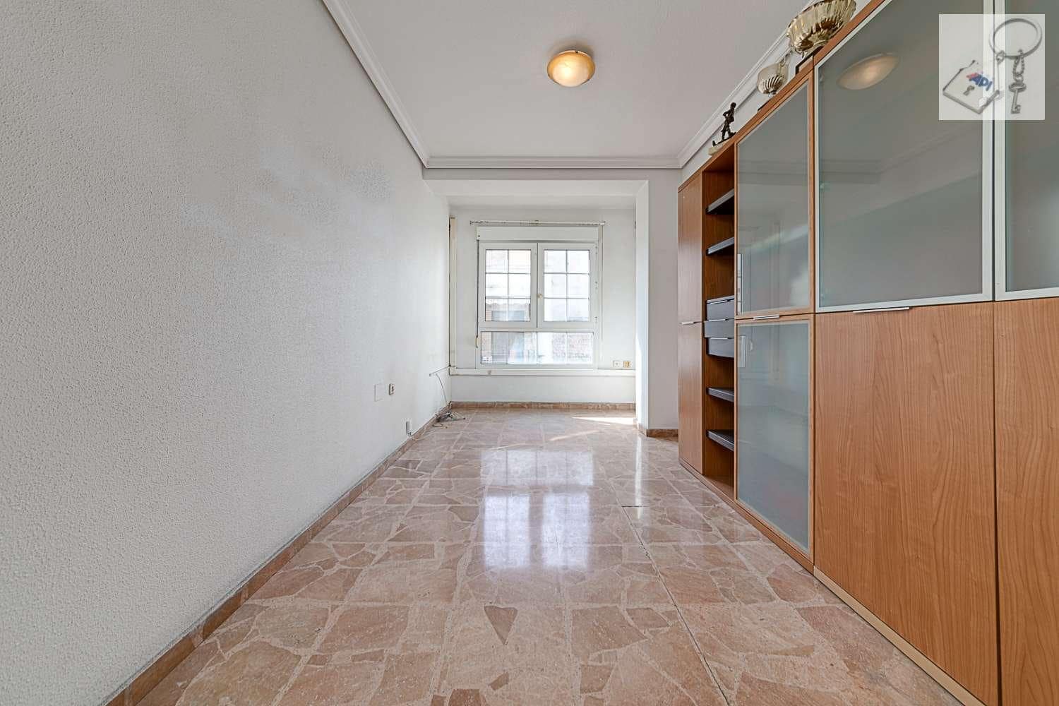 5 sovrum Lägenhet till salu i Torrevieja - 269 000 € (Ref: 7948694)