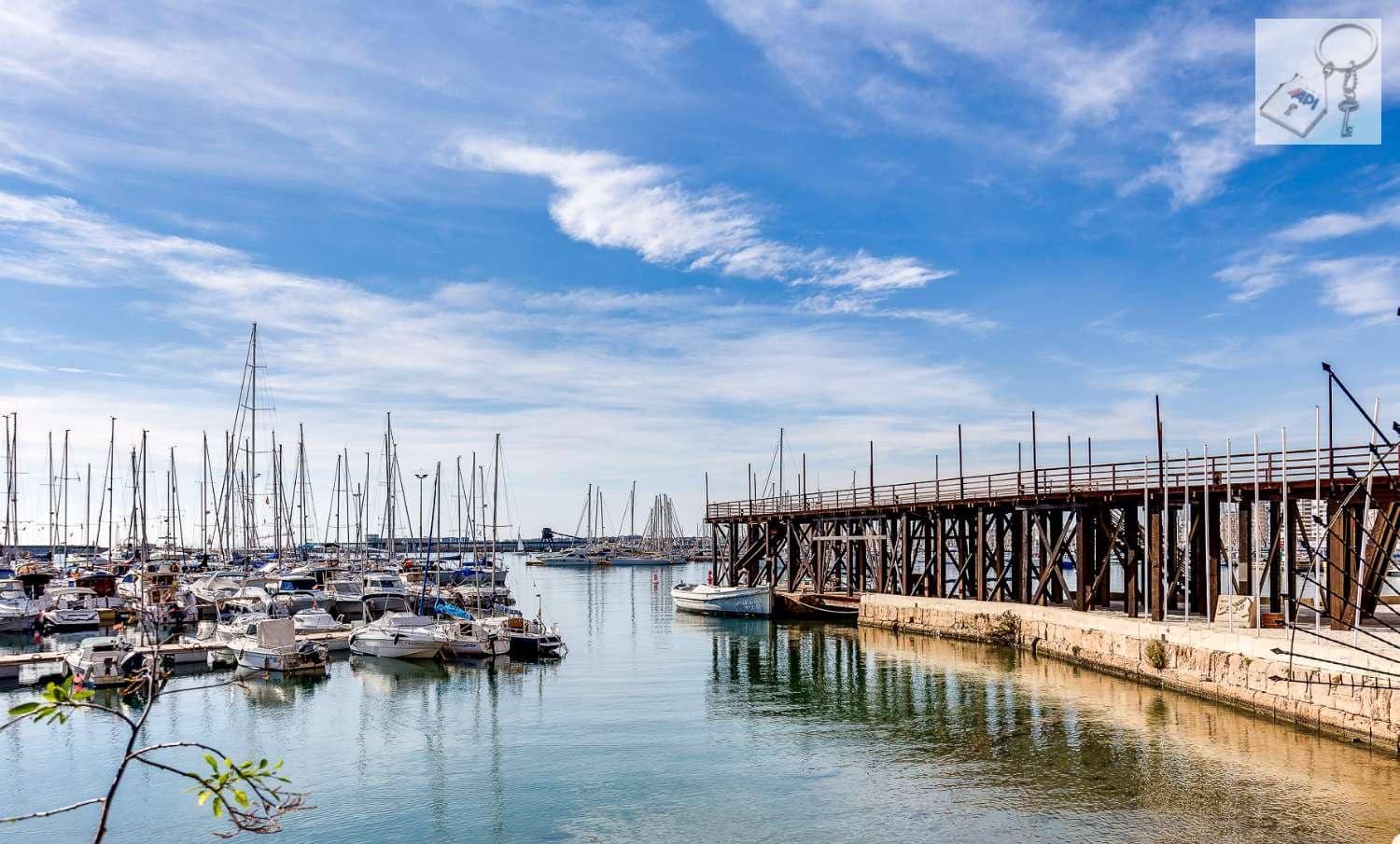 5 sovrum Lägenhet till salu i Torrevieja - 269 000 € (Ref: 7948694)