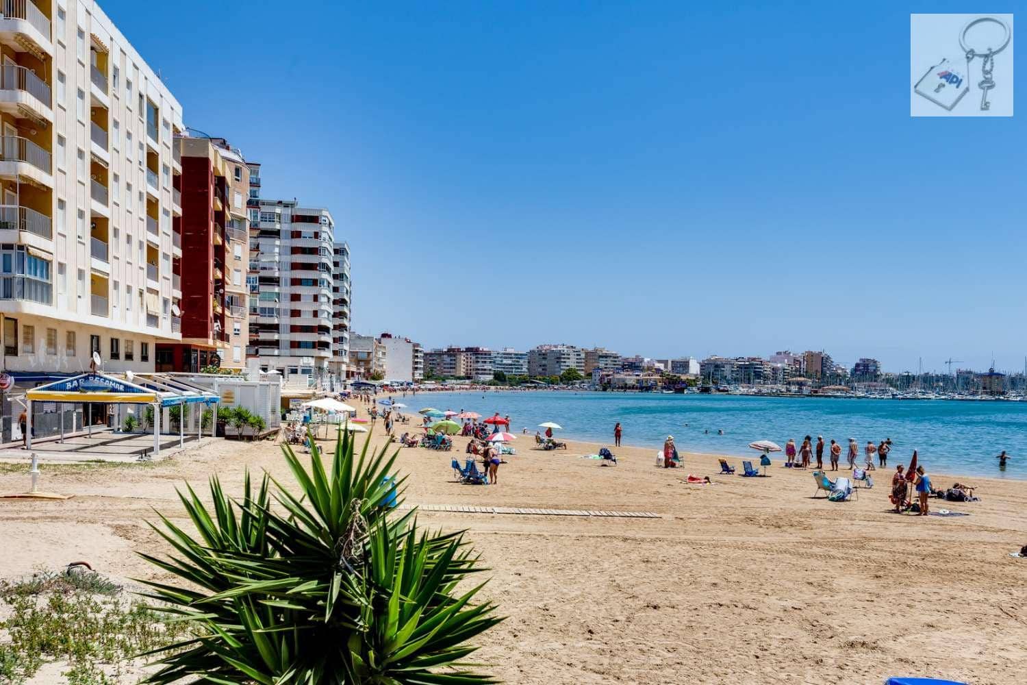 5 sovrum Lägenhet till salu i Torrevieja - 269 000 € (Ref: 7948694)