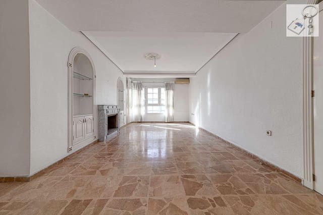 5 sovrum Lägenhet till salu i Centro - Muelle Pesquero, Torrevieja - 269 000 € (Ref: 7948694)