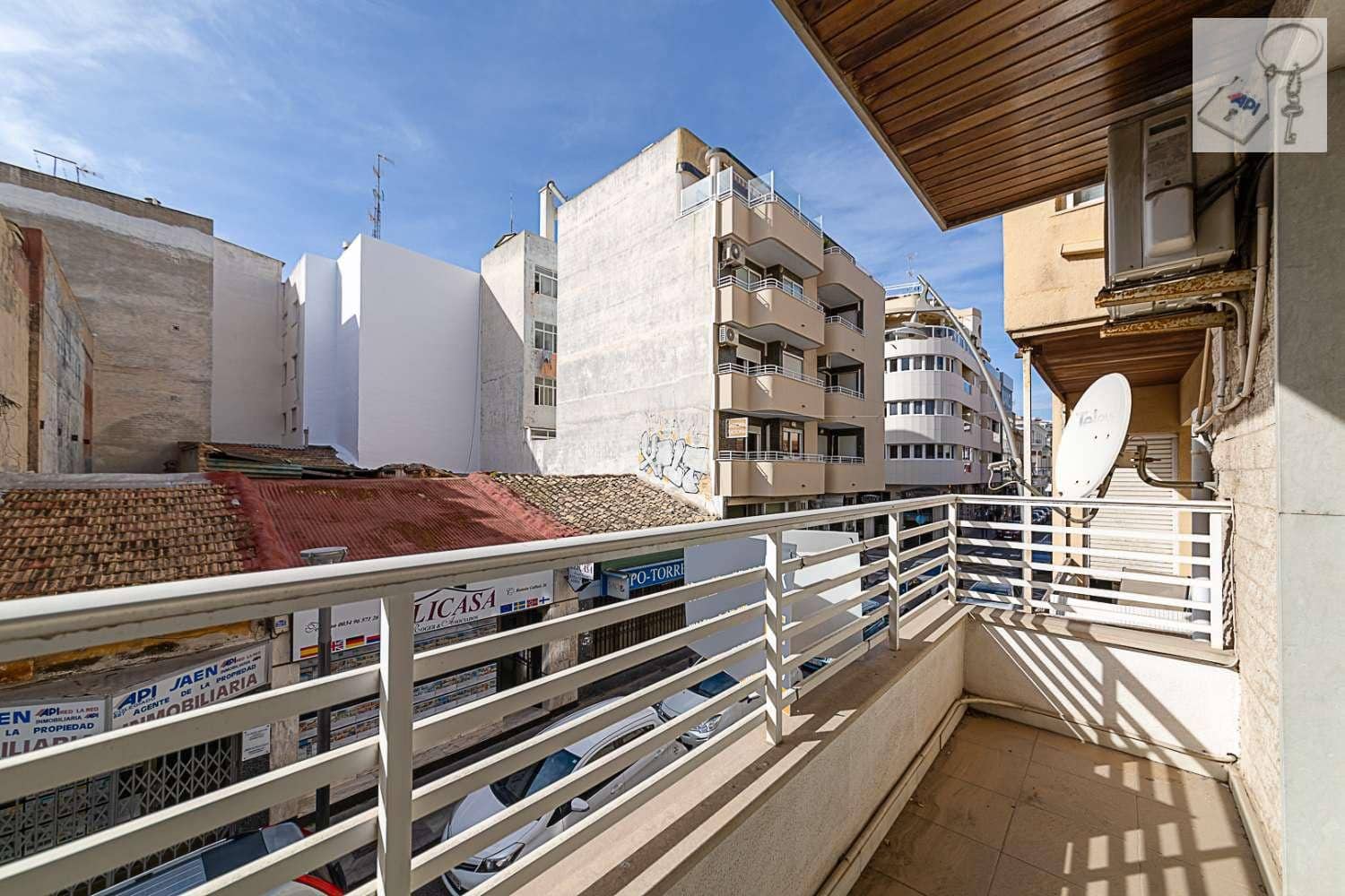5 sovrum Lägenhet till salu i Torrevieja - 269 000 € (Ref: 7948694)