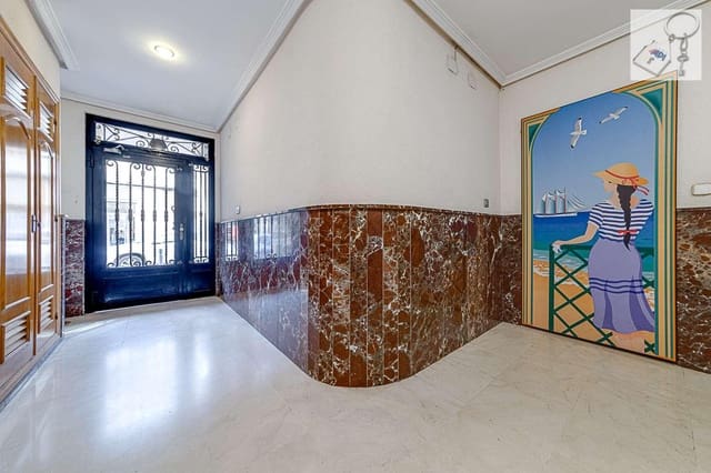 5 sovrum Lägenhet till salu i Centro - Muelle Pesquero, Torrevieja - 269 000 € (Ref: 7948694)