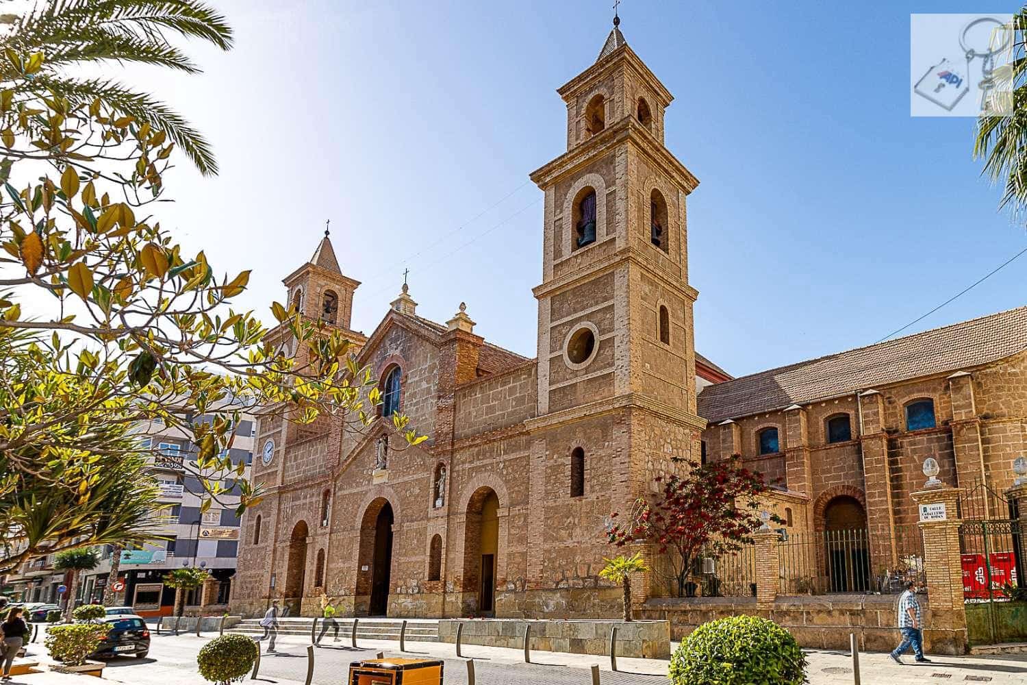 5 sovrum Lägenhet till salu i Torrevieja - 269 000 € (Ref: 7948694)