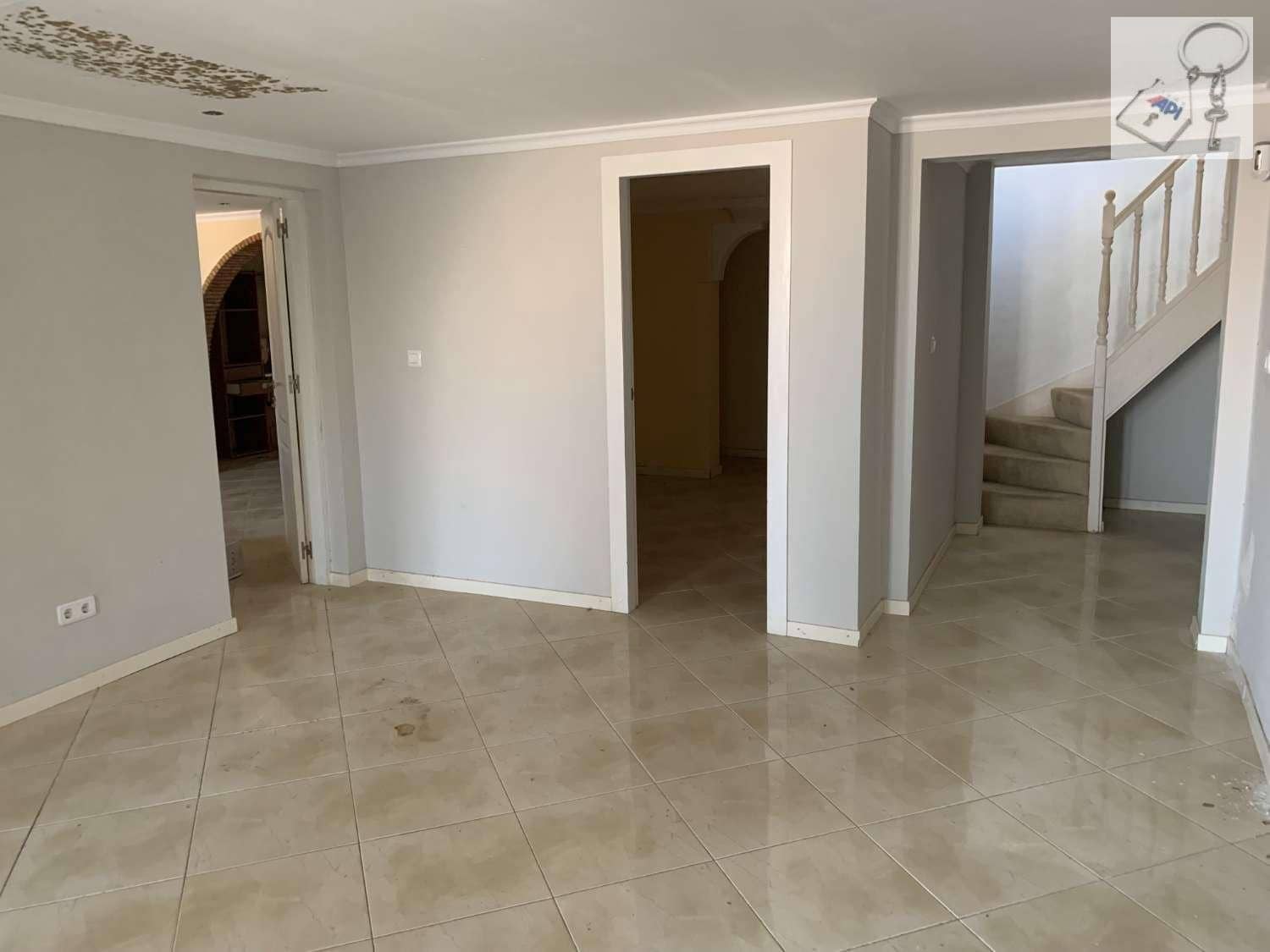 4 sypialnia Willa na sprzedaż w San Miguel de Salinas z basenem - 255 000 € (Ref: 7949076)