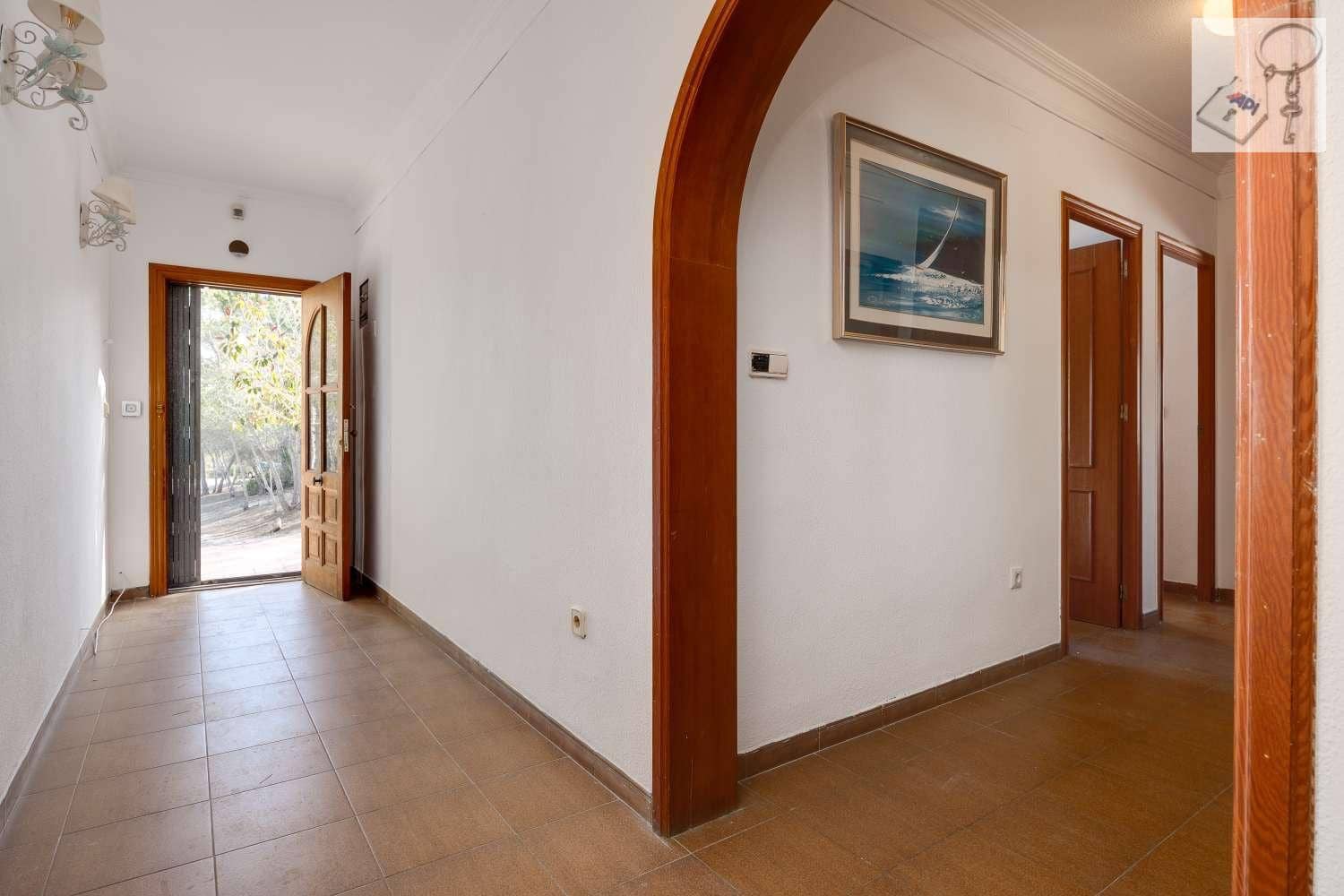 4 chambre Finca/Maison de Campagne à vendre à Torrevieja avec piscine garage - 517 000 € (Ref: 8786032)