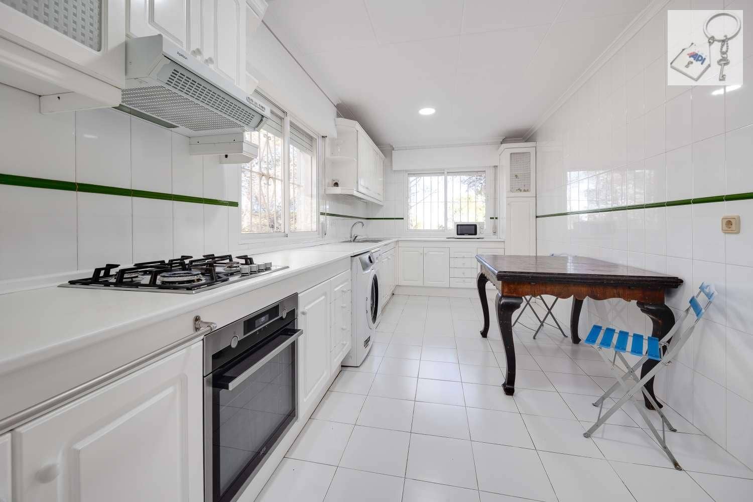 4 chambre Finca/Maison de Campagne à vendre à Torrevieja avec piscine garage - 517 000 € (Ref: 8786032)