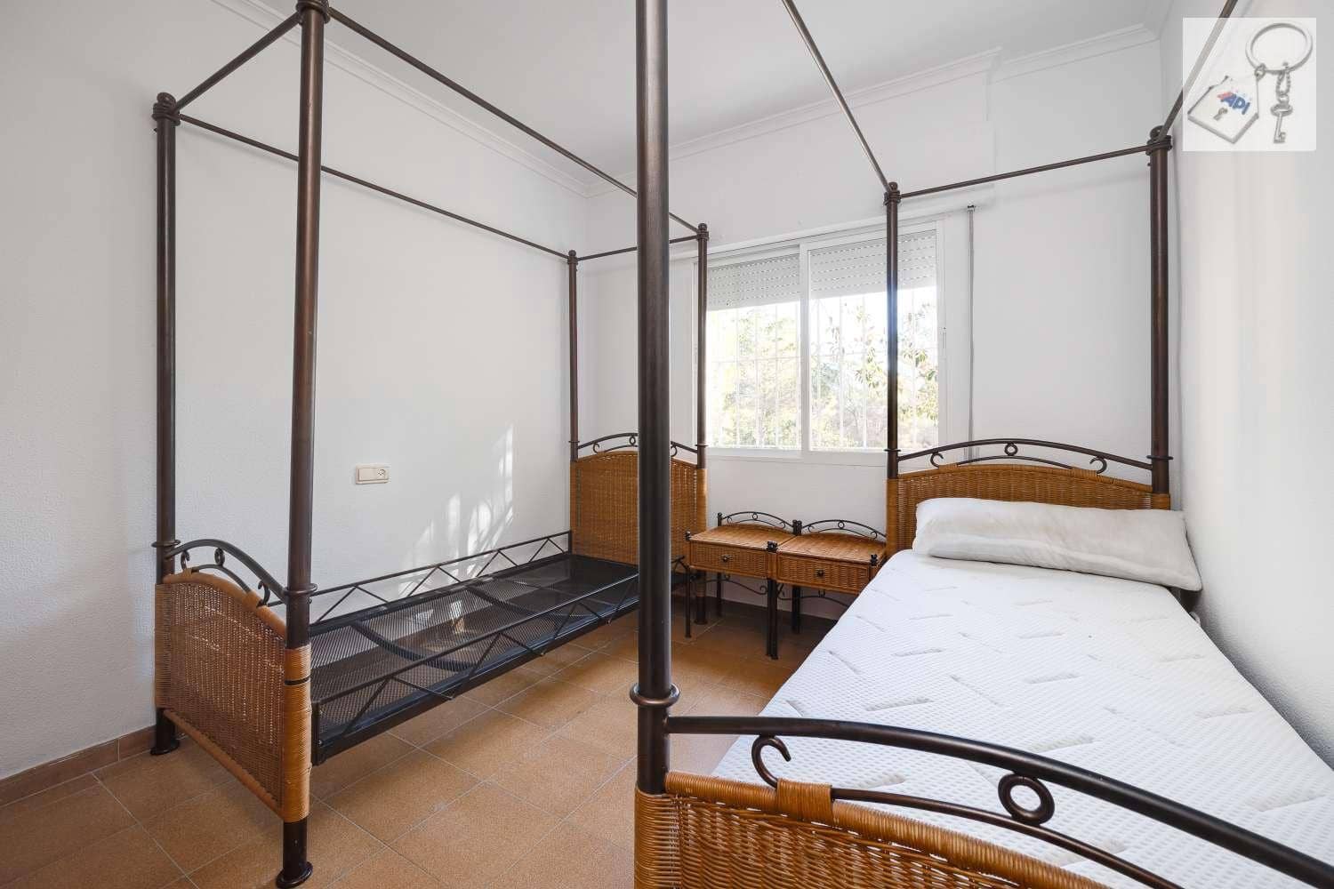 4 chambre Finca/Maison de Campagne à vendre à Torrevieja avec piscine garage - 517 000 € (Ref: 8786032)