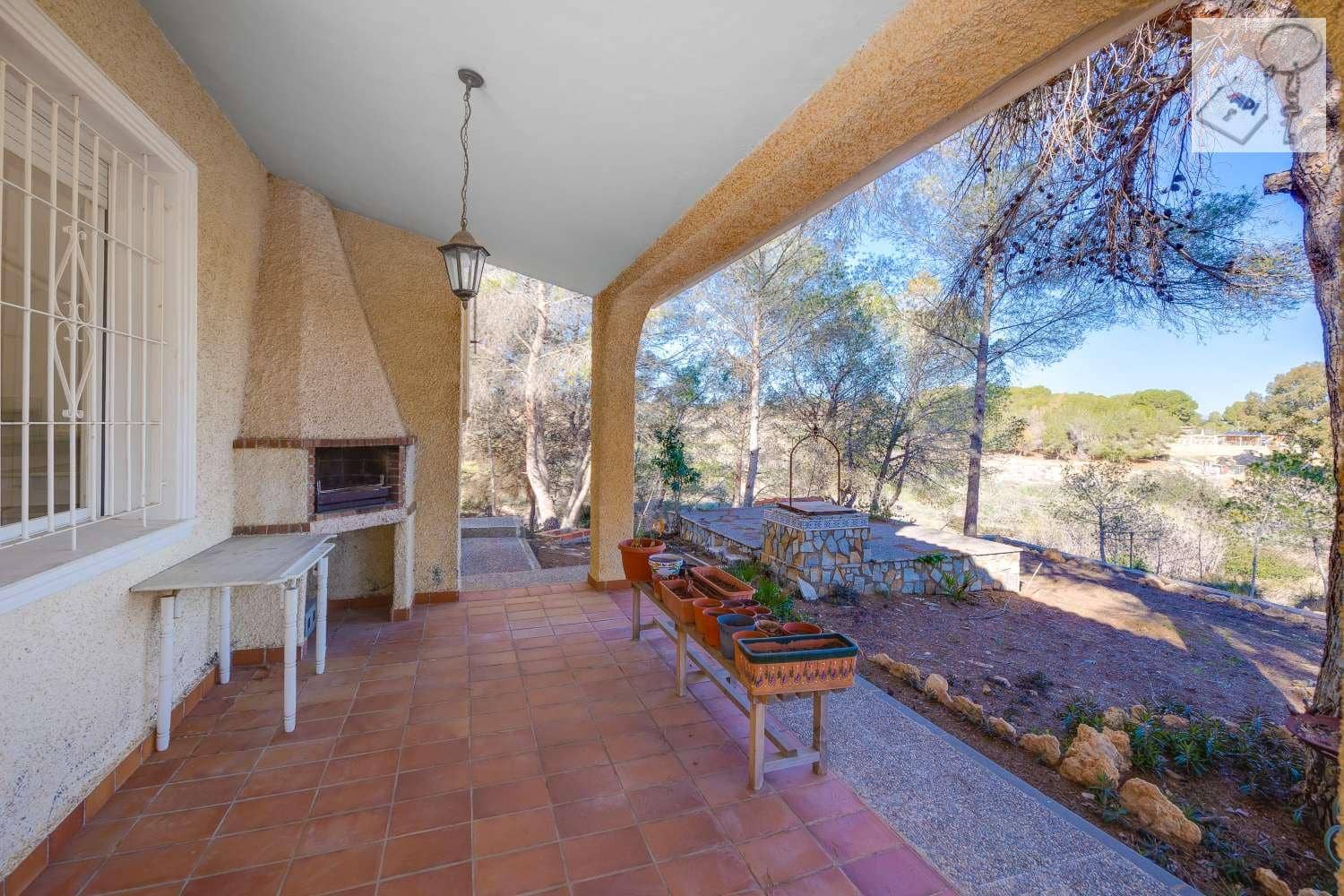 4 chambre Finca/Maison de Campagne à vendre à Torrevieja avec piscine garage - 517 000 € (Ref: 8786032)