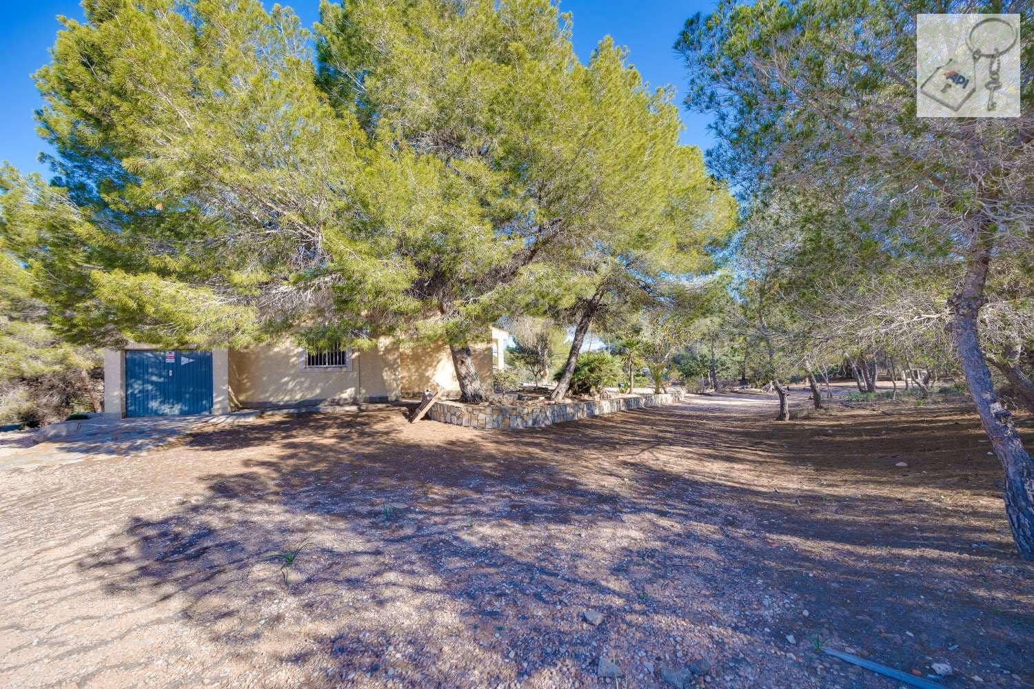 4 chambre Finca/Maison de Campagne à vendre à Torrevieja avec piscine garage - 517 000 € (Ref: 8786032)